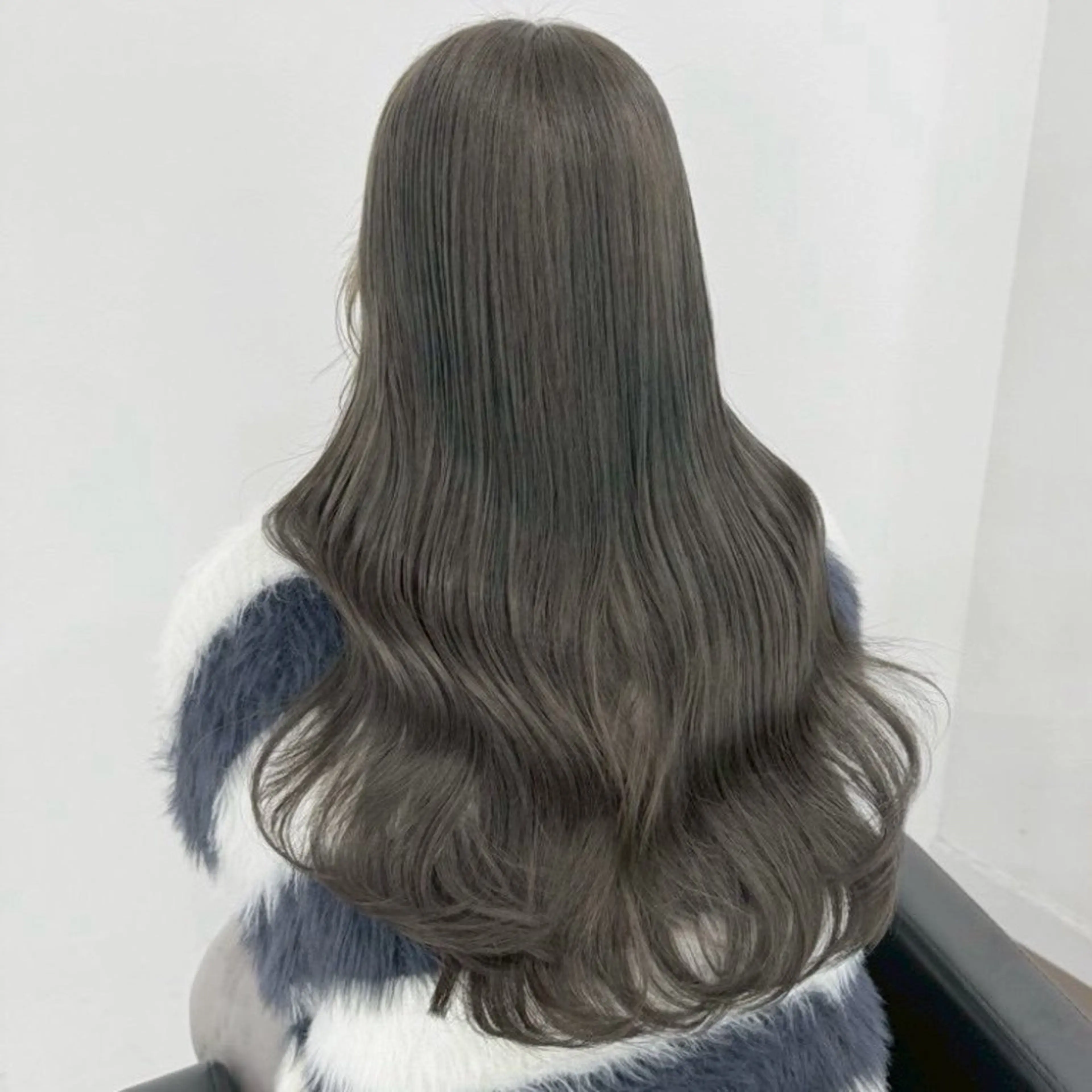 ロング カラー ヘアカラー 齋藤 寛仁のヘアスタイル