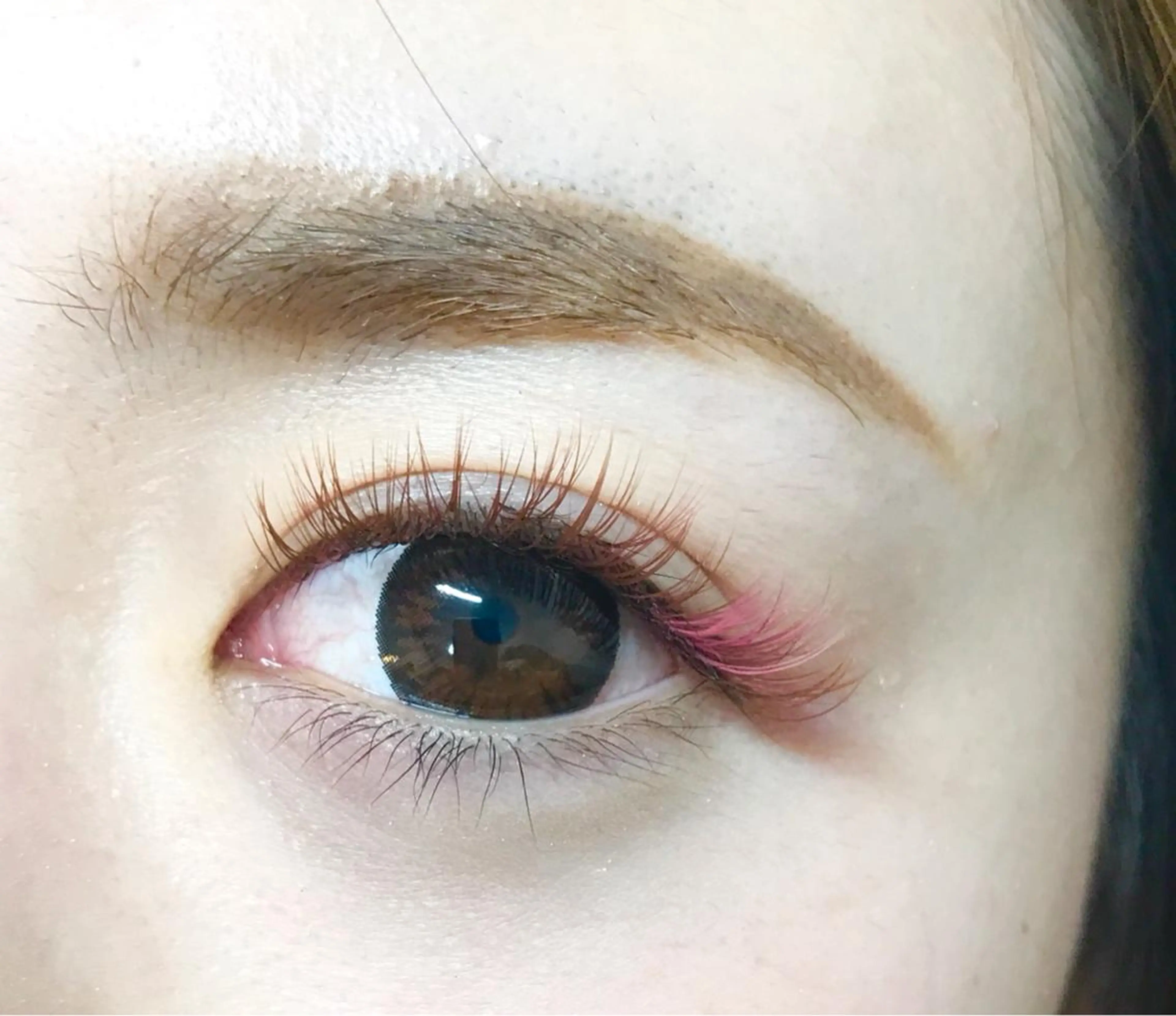 マツエク・マツパ カラーマツエク ボリュームラッシュ plume eyelashのネイルデザイン