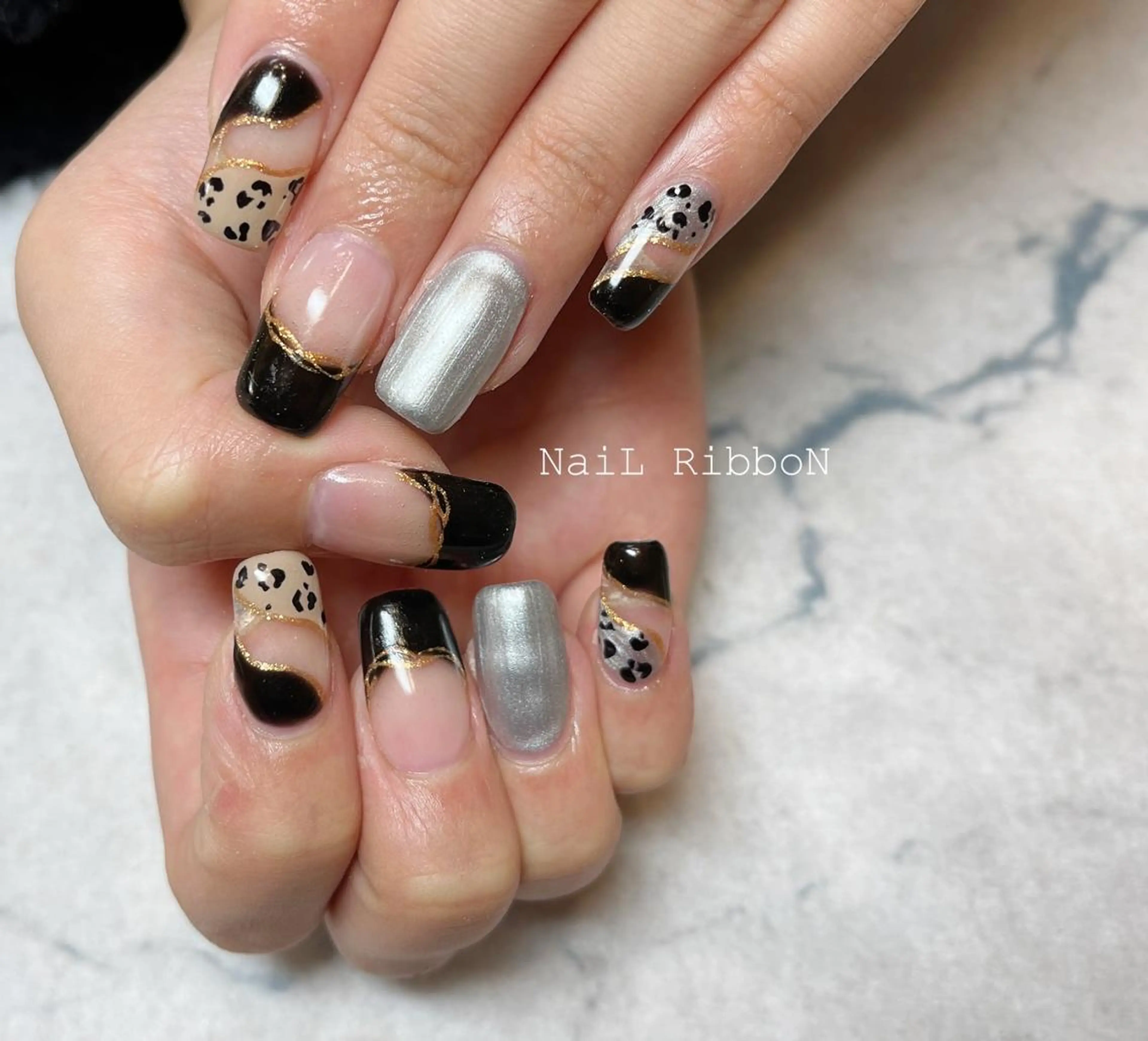 ネイル SWAMP nails所属・🎀ネイルサロン RIRI🎀のネイルデザイン