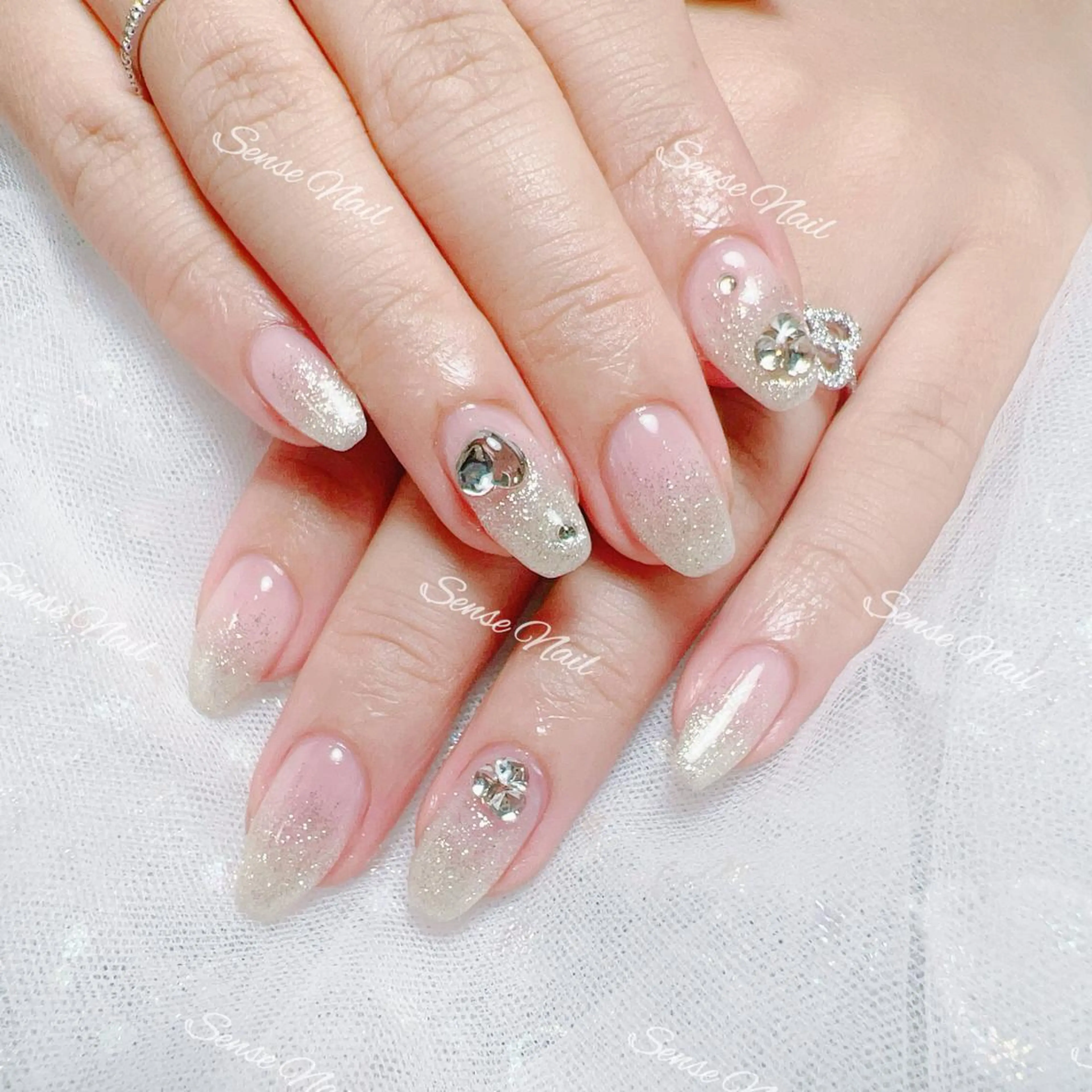 ネイル ハンドネイル ハンドケア Feinn Ink💕のネイルデザイン