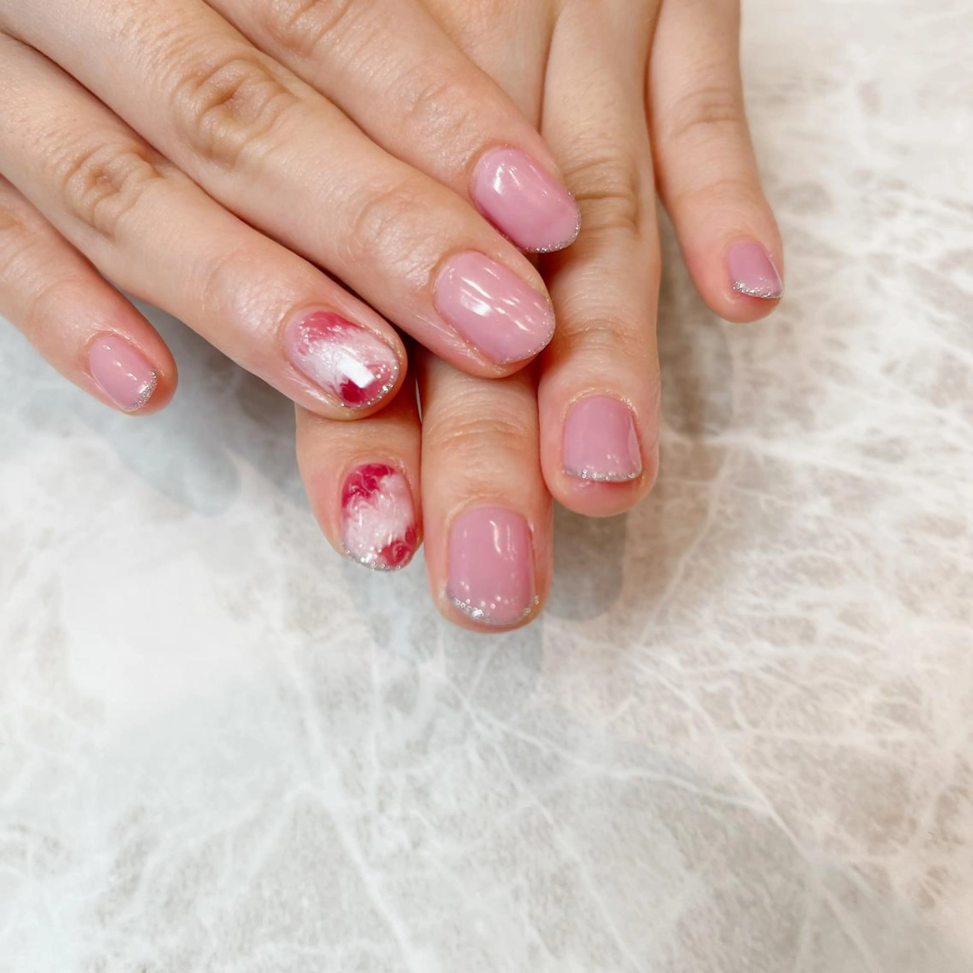 ネイル ラメ(グリッター) ニュアンスネイル 関谷 真登佳のネイルデザイン