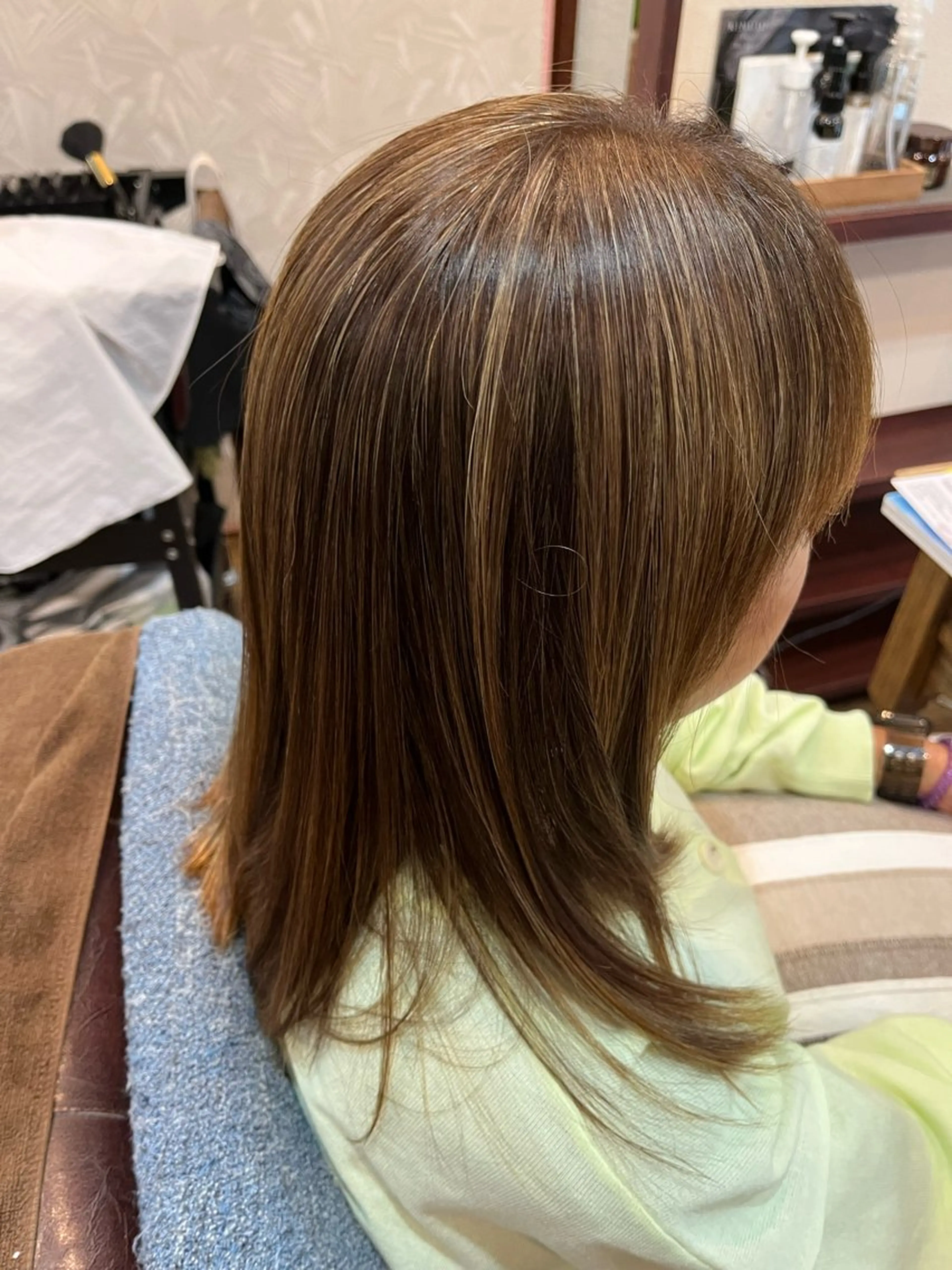 セミロング カラー パーマ ハイライトカラー ハイライト トリートメント Lamie所属・大人女子&髪改善専門 Nobuフリーランスのヘアスタイル