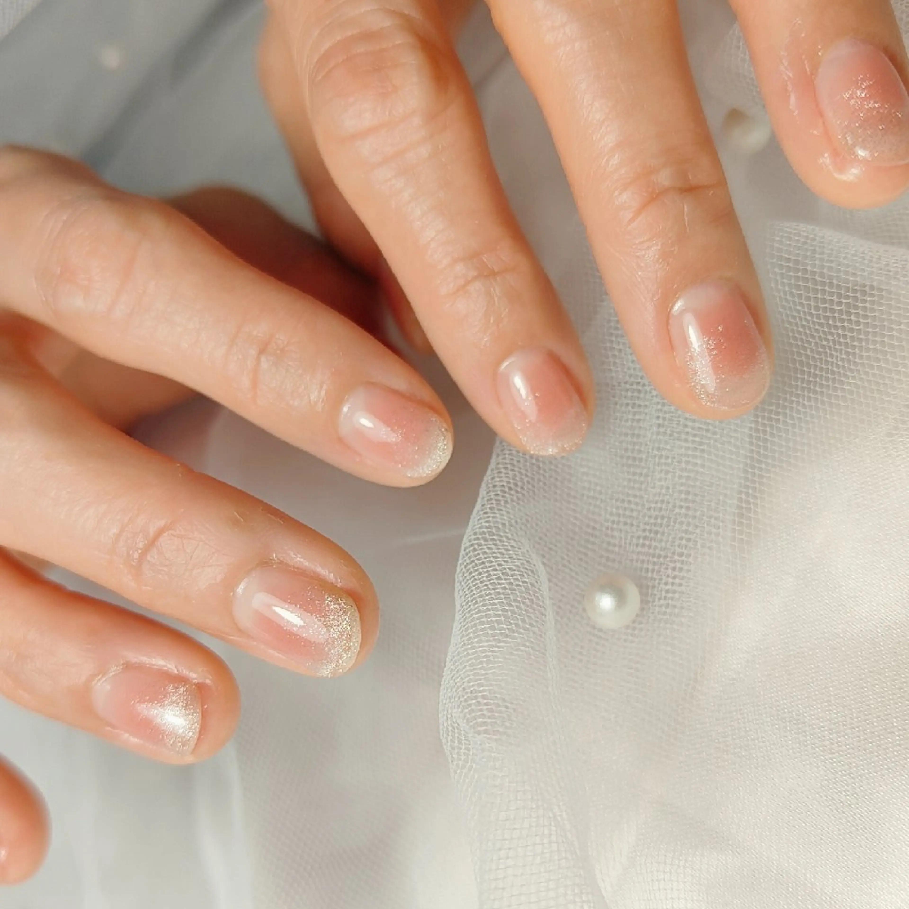 ネイル チークネイル フレンチネイル マグネットネイル マグネットフレンチ ハンドネイル CLEAR NAILのネイルデザイン