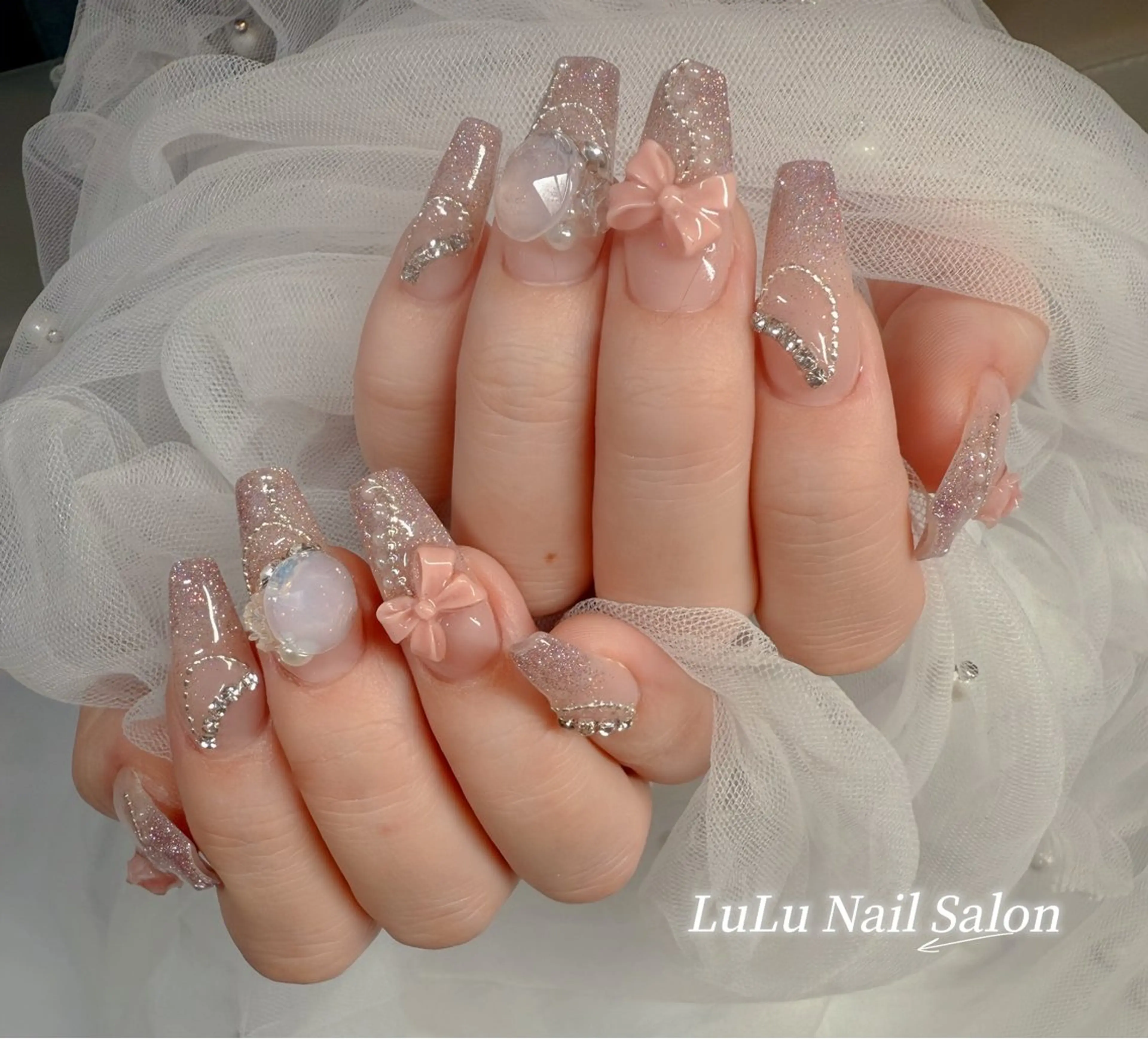 ネイル ハンドネイル LULU Nail  Salon 新宿所属・LU LU NailSalonのネイルデザイン