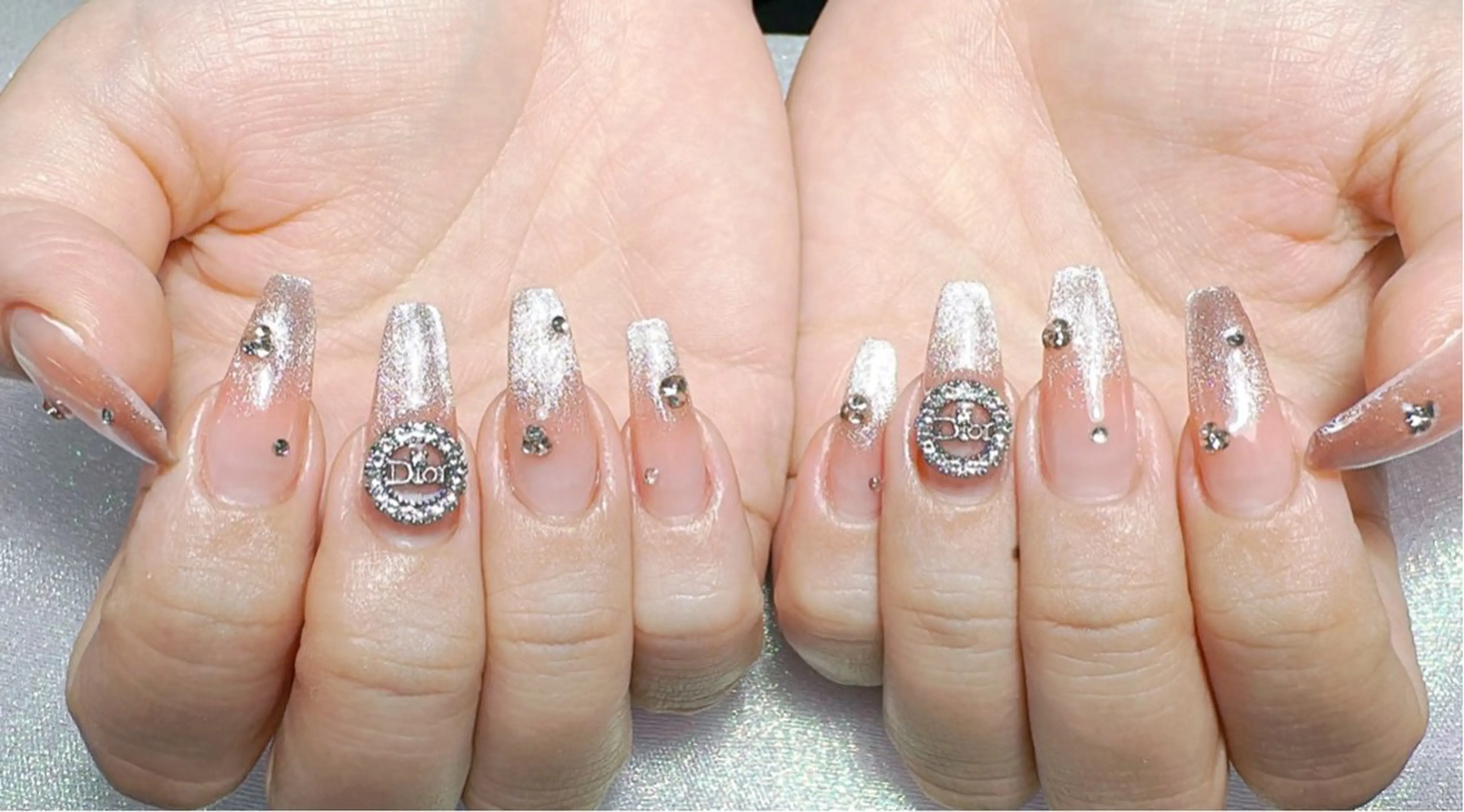 ネイル ハンドネイル Di'a nail ネイルサロンのネイルデザイン