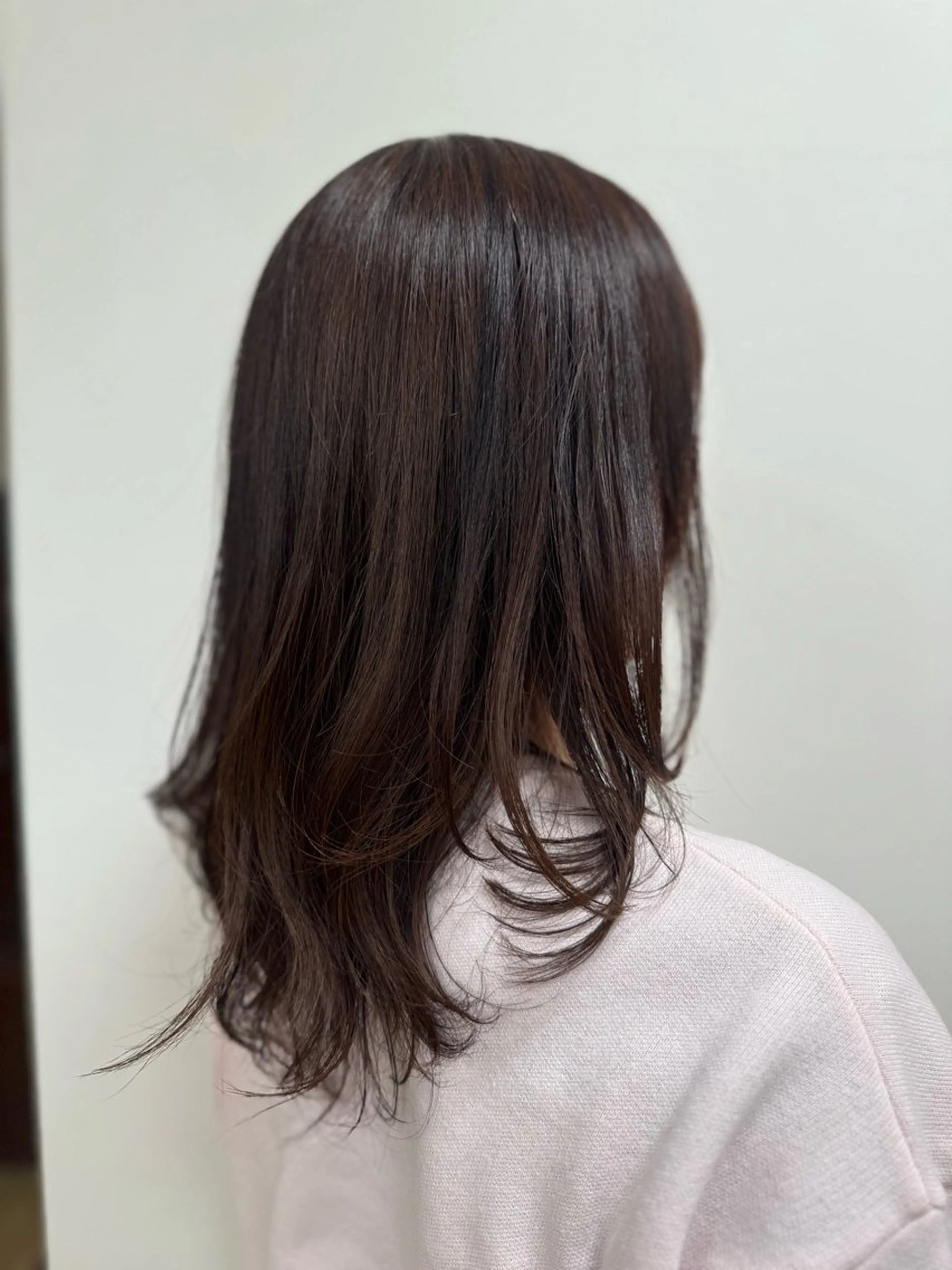 セミロング レイヤーカット SUNNY美容室所属・かとう りいなのヘアスタイル