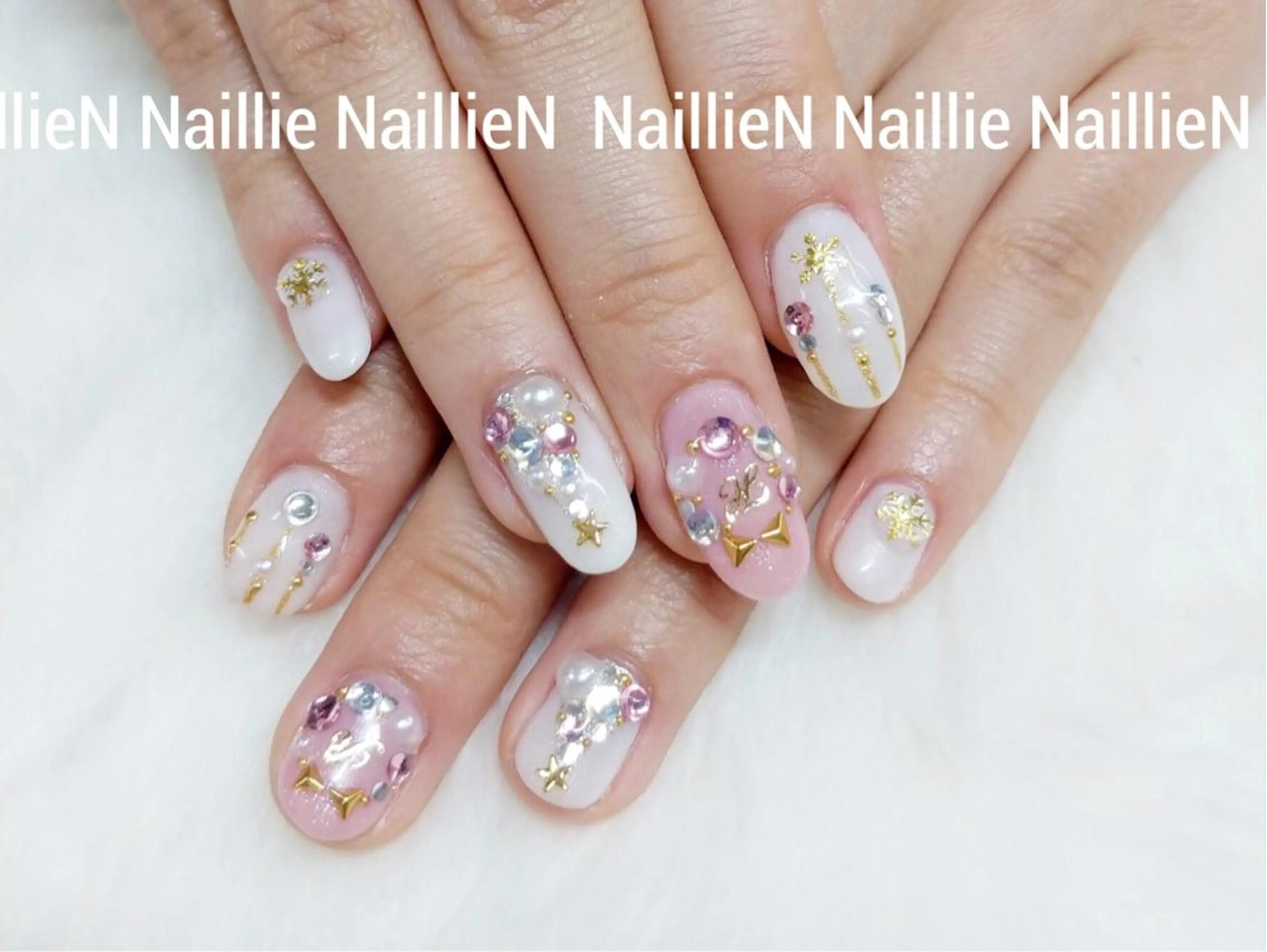 ネイル ストーンネイル Nail lieNのネイルデザイン
