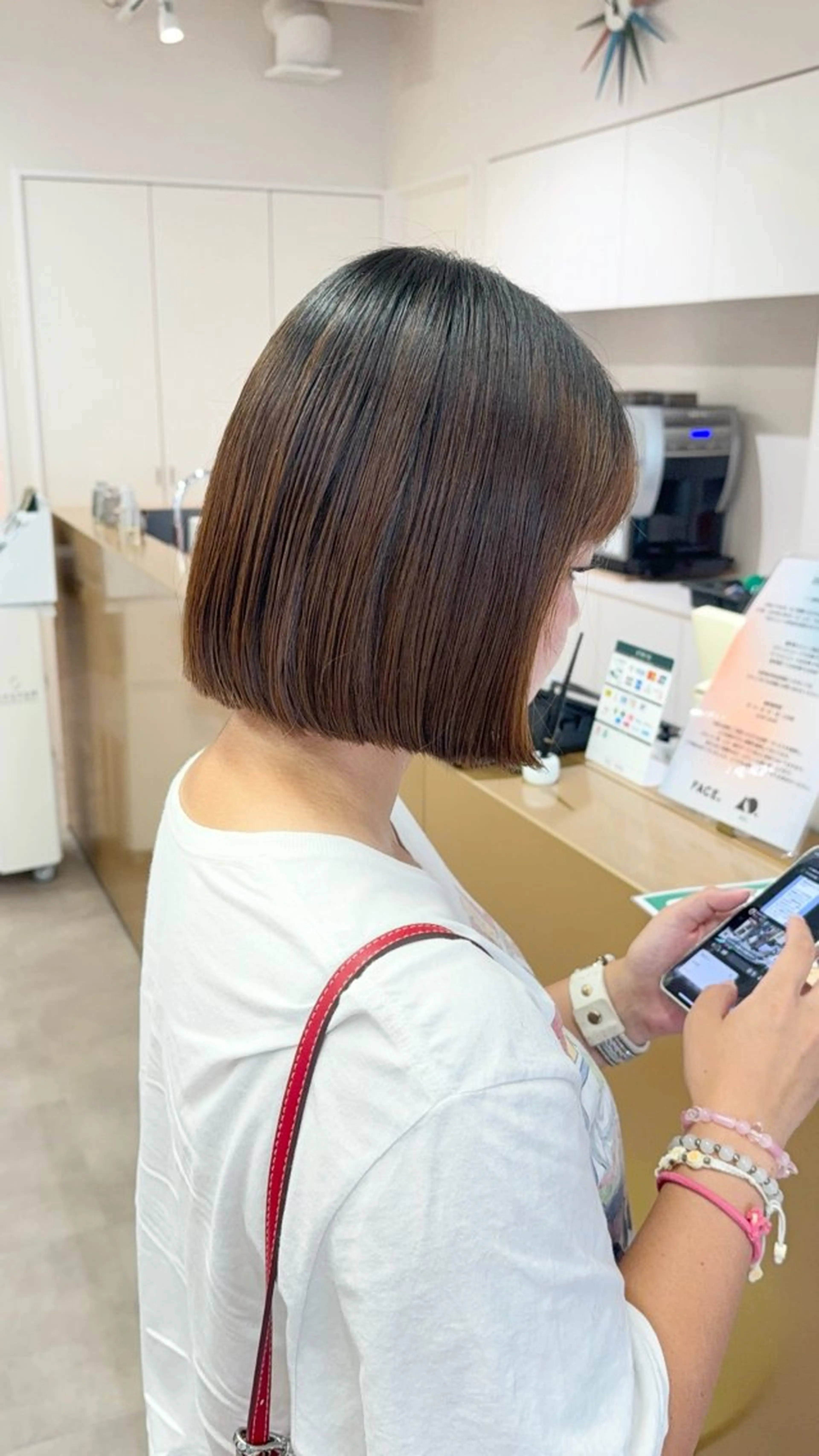 ショート ボブ カット レイヤー✂️ ハイトーン💖モテ髪のヘアスタイル