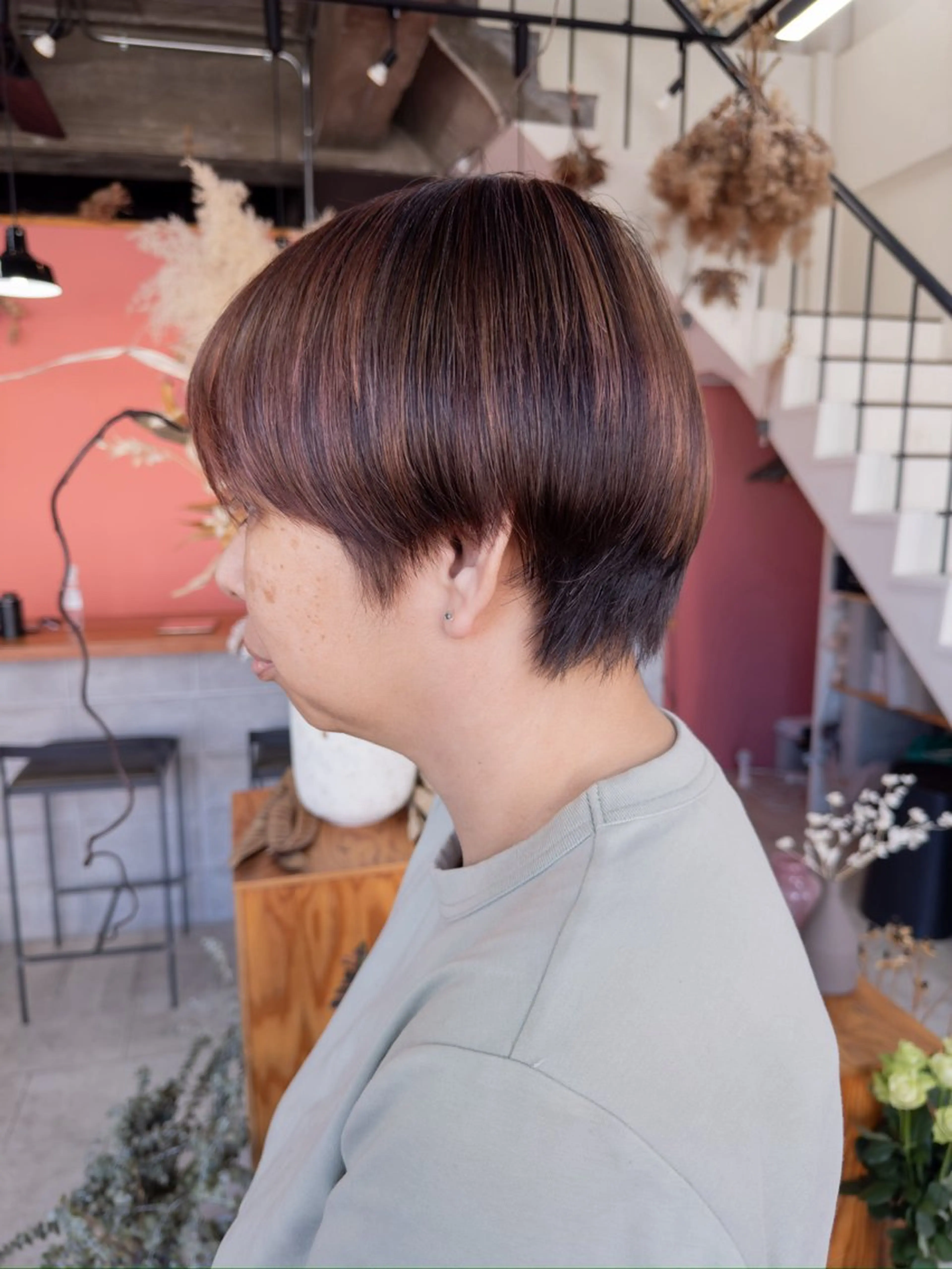 ショート カラー ハイライトカラー ピンクカラー ハイライト ヘアカラー noa.所属・🎨カラー専門家🎨 チャーリーのヘアスタイル