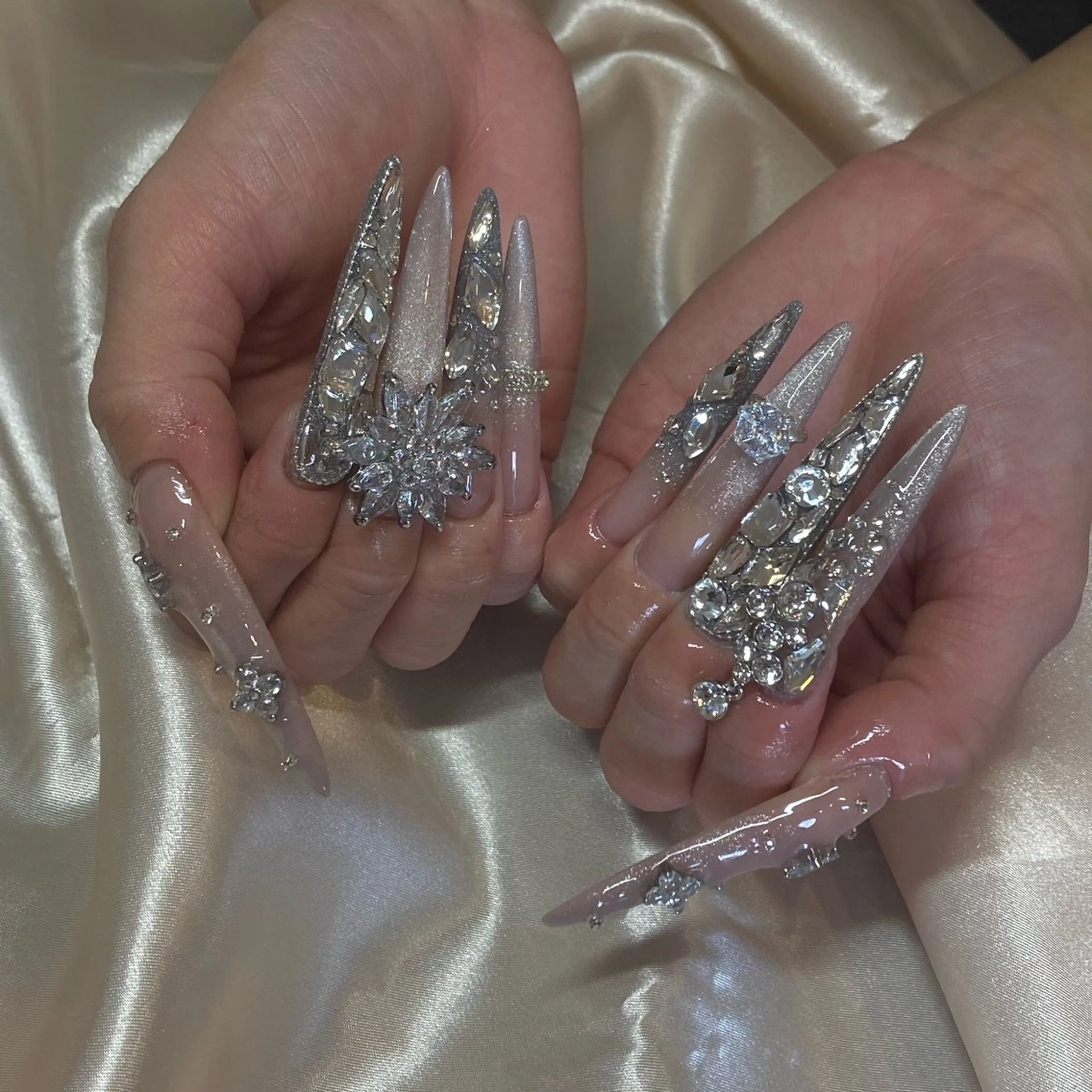 ネイル ハンドネイル la vie  Luire所属・la vie Luire ｱｽｶのネイルデザイン