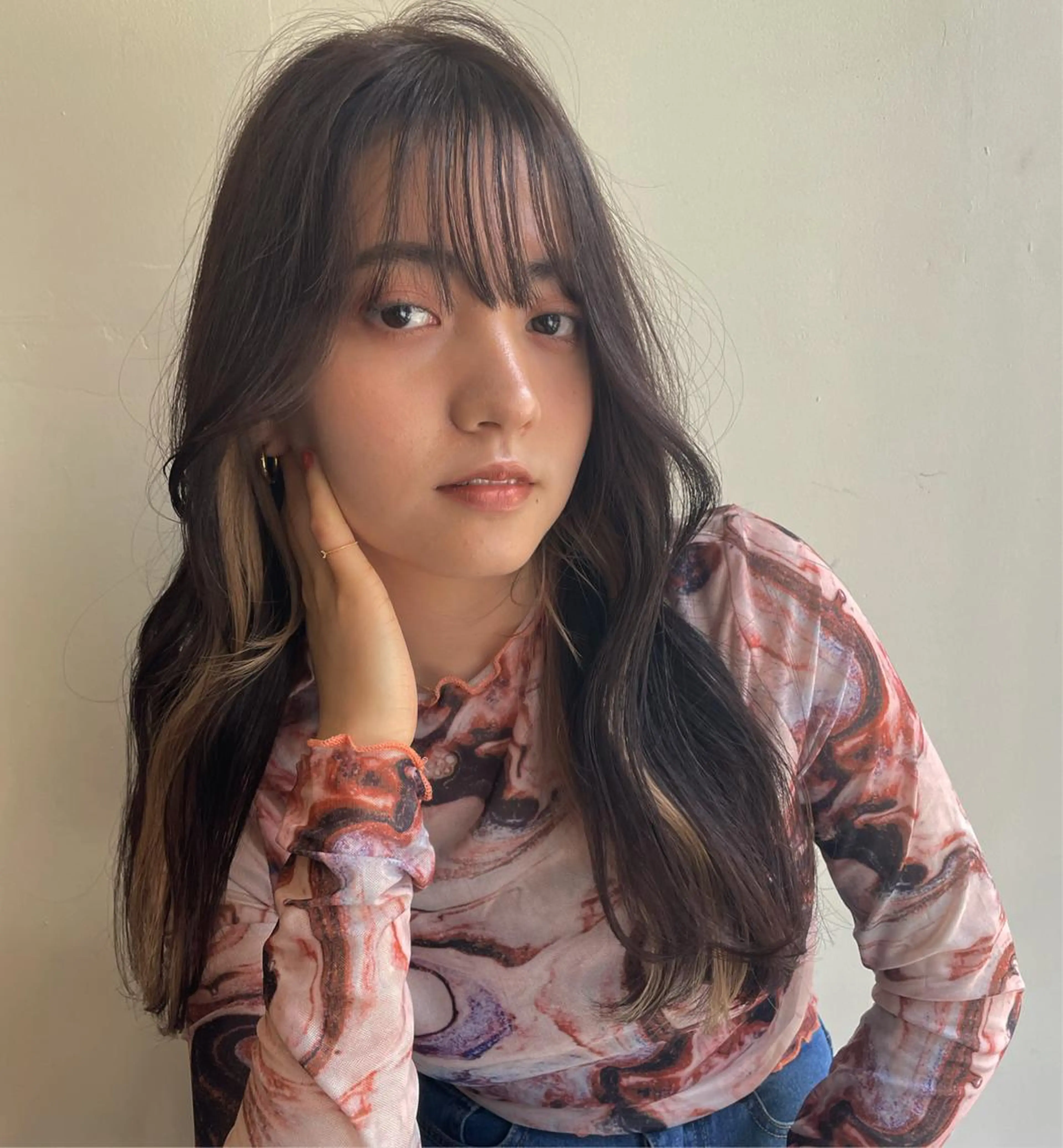 ロング カラー インナーカラー レイヤーカット ナガミネアリサ/ 学芸大学/海外ヘアのヘアスタイル