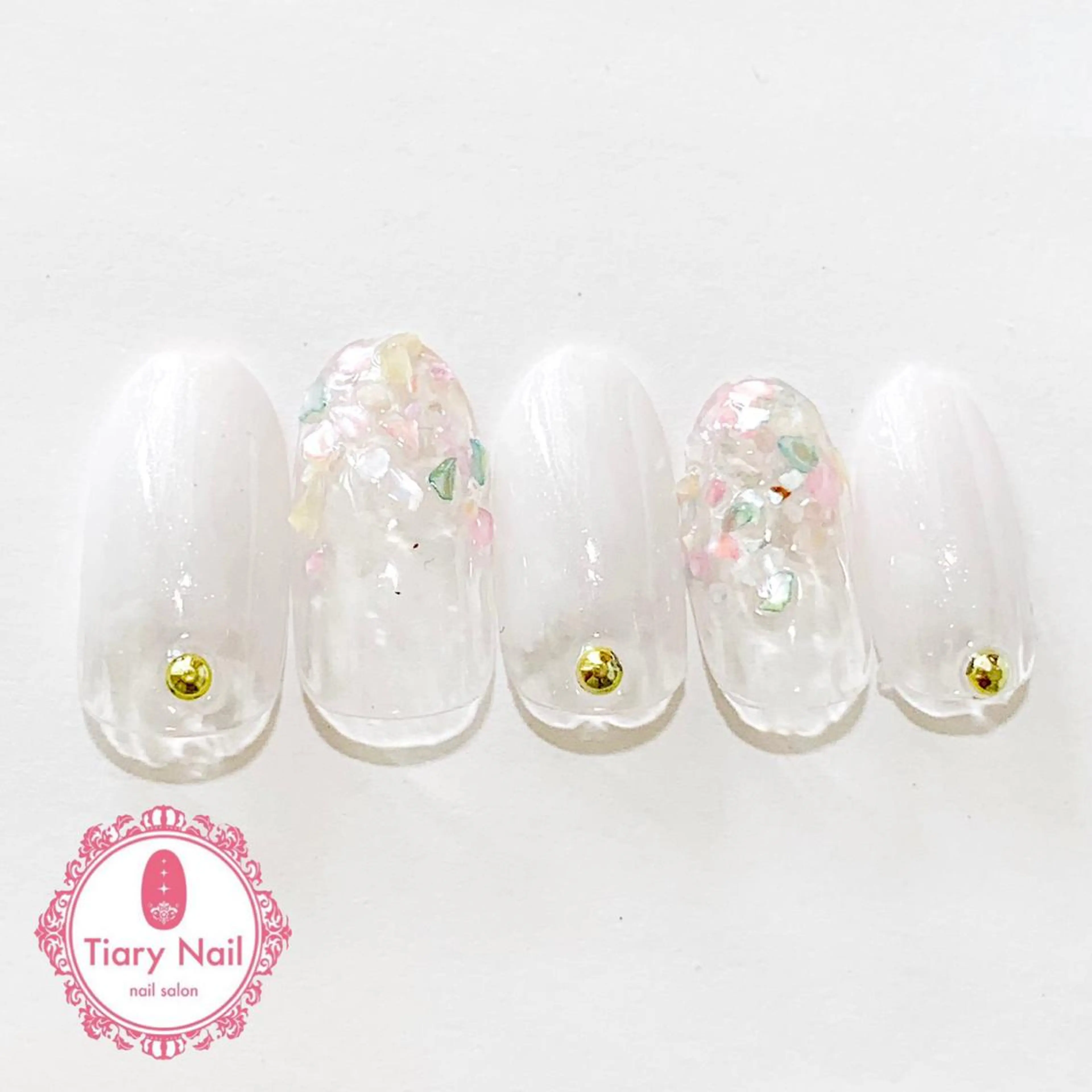 ネイル tiarynail K Kのネイルデザイン