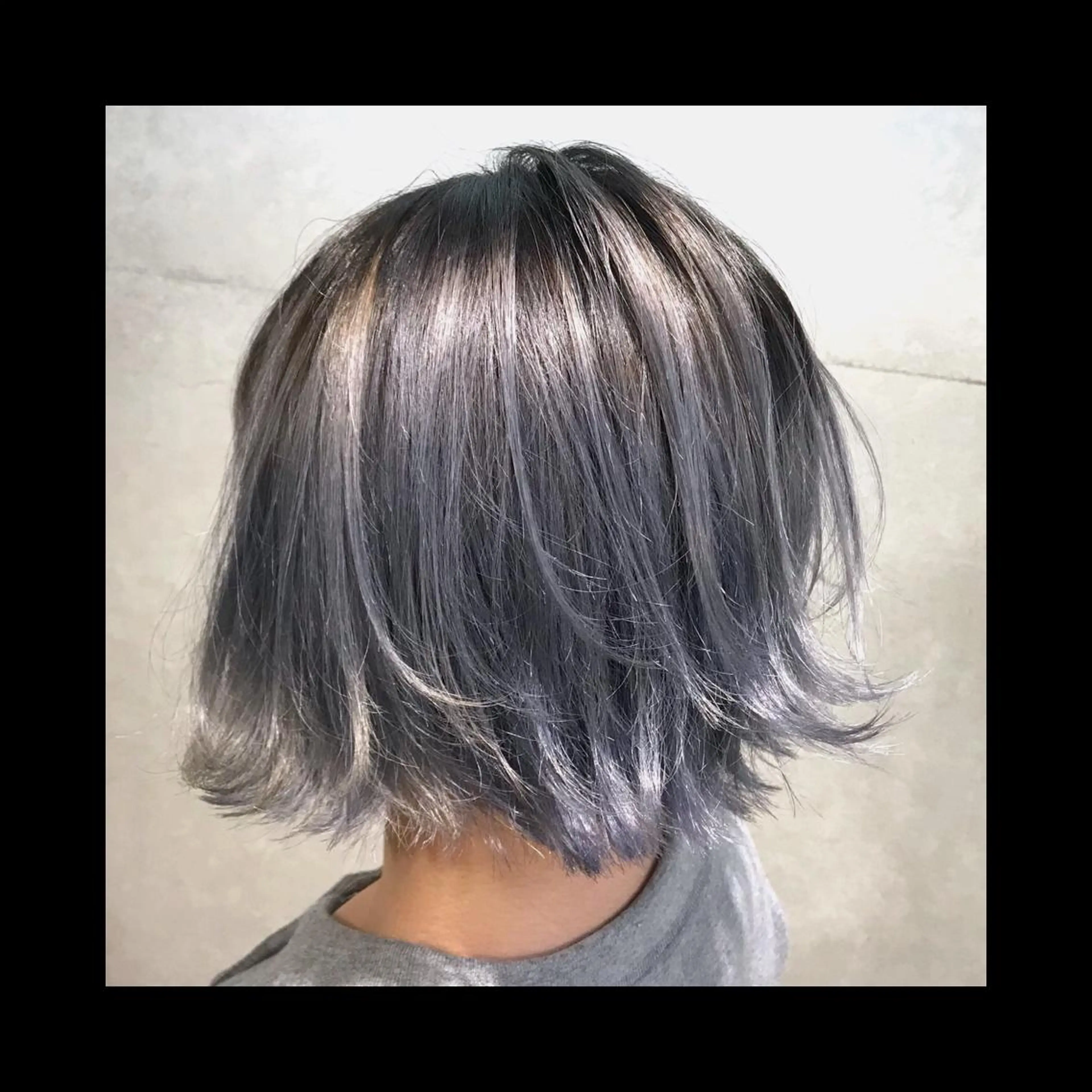 ショート ヘアカラー 及川シゲル 髪質改善講師のヘアスタイル