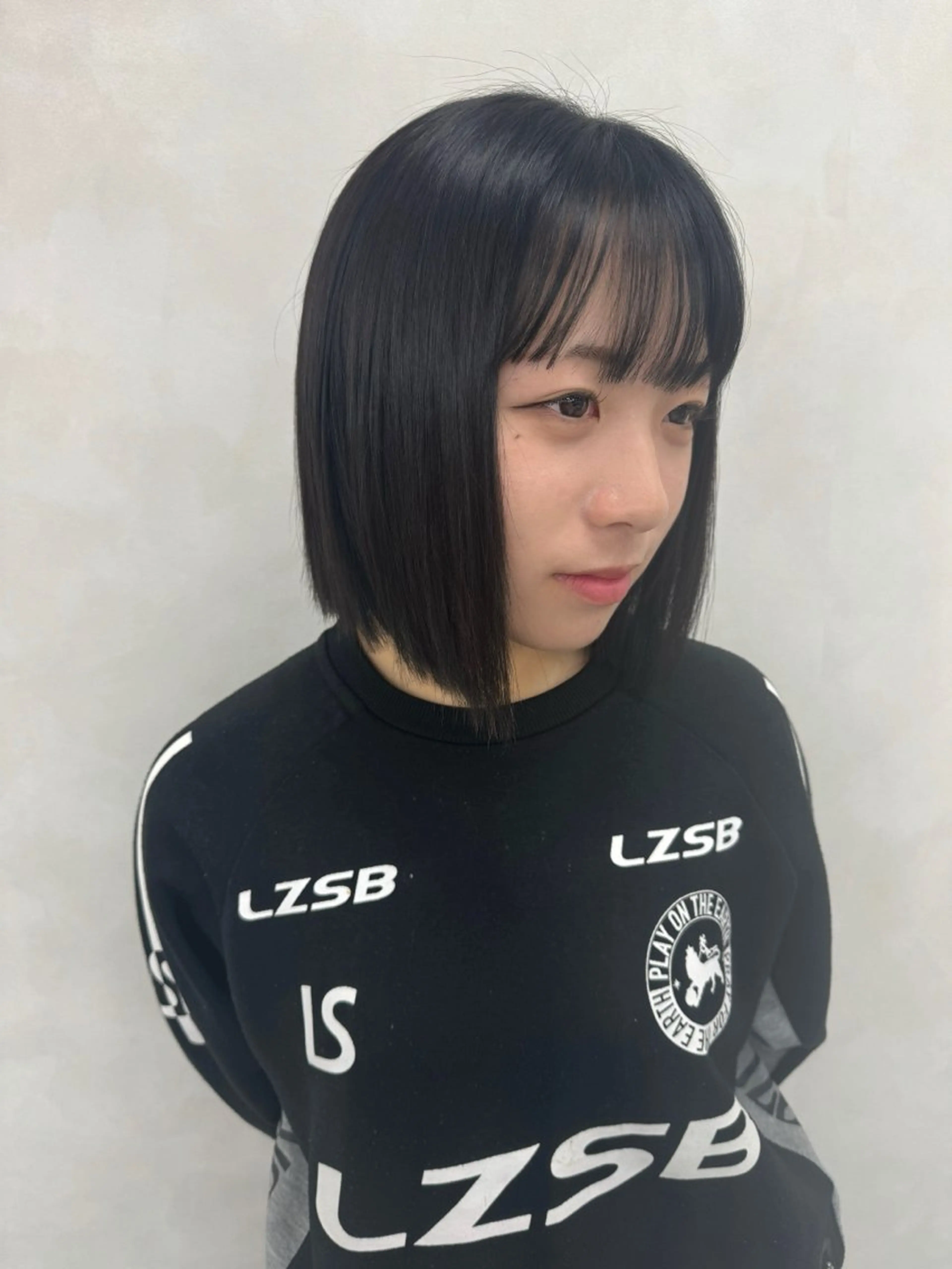 ショート 切りっぱなしボブ 韓国風カラー ボブ くびれヘア タンバルモリ 韓国ヘア特化🇰🇷 心斎橋【ユリカ】のヘアスタイル