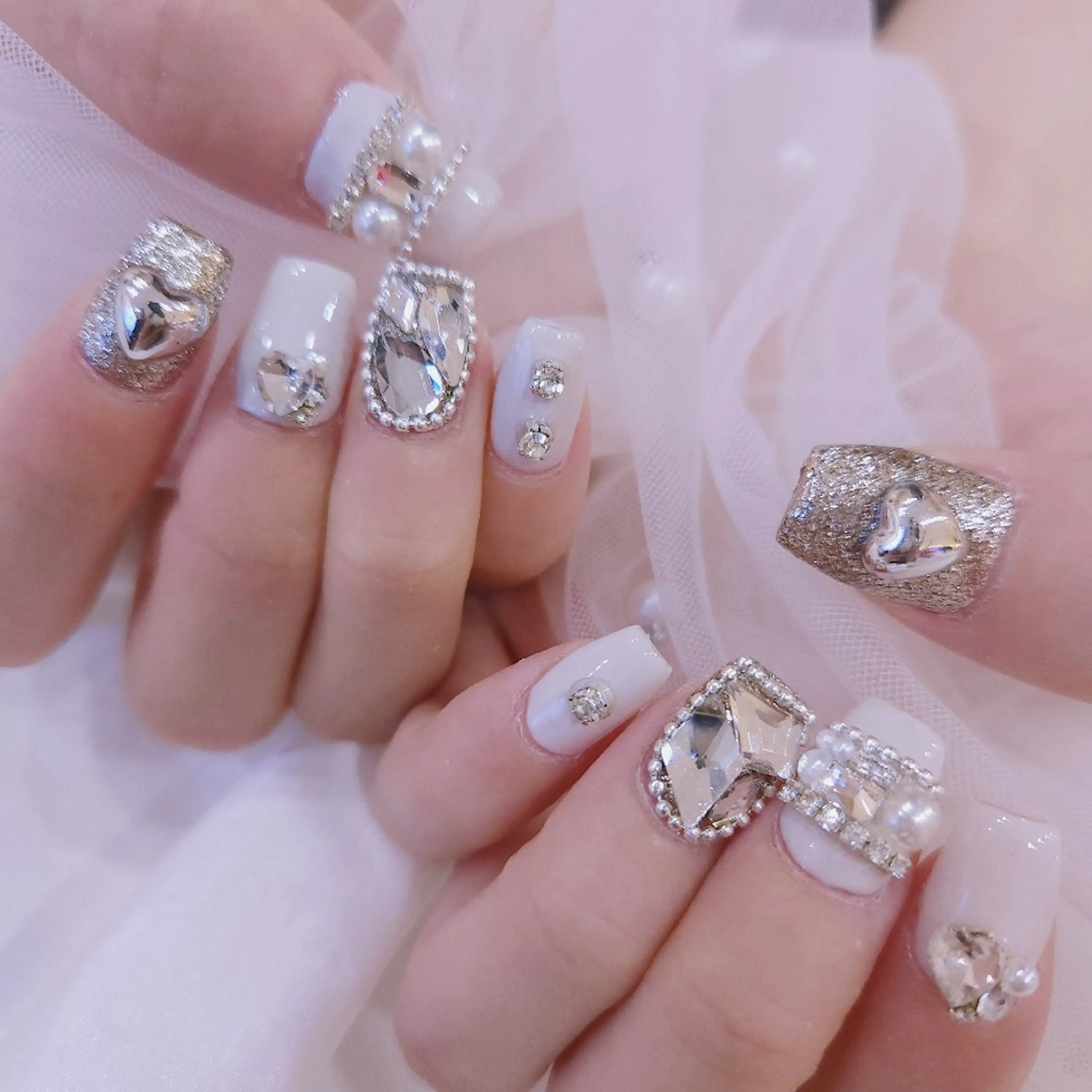 ネイル u n o n a i l 01のネイルデザイン