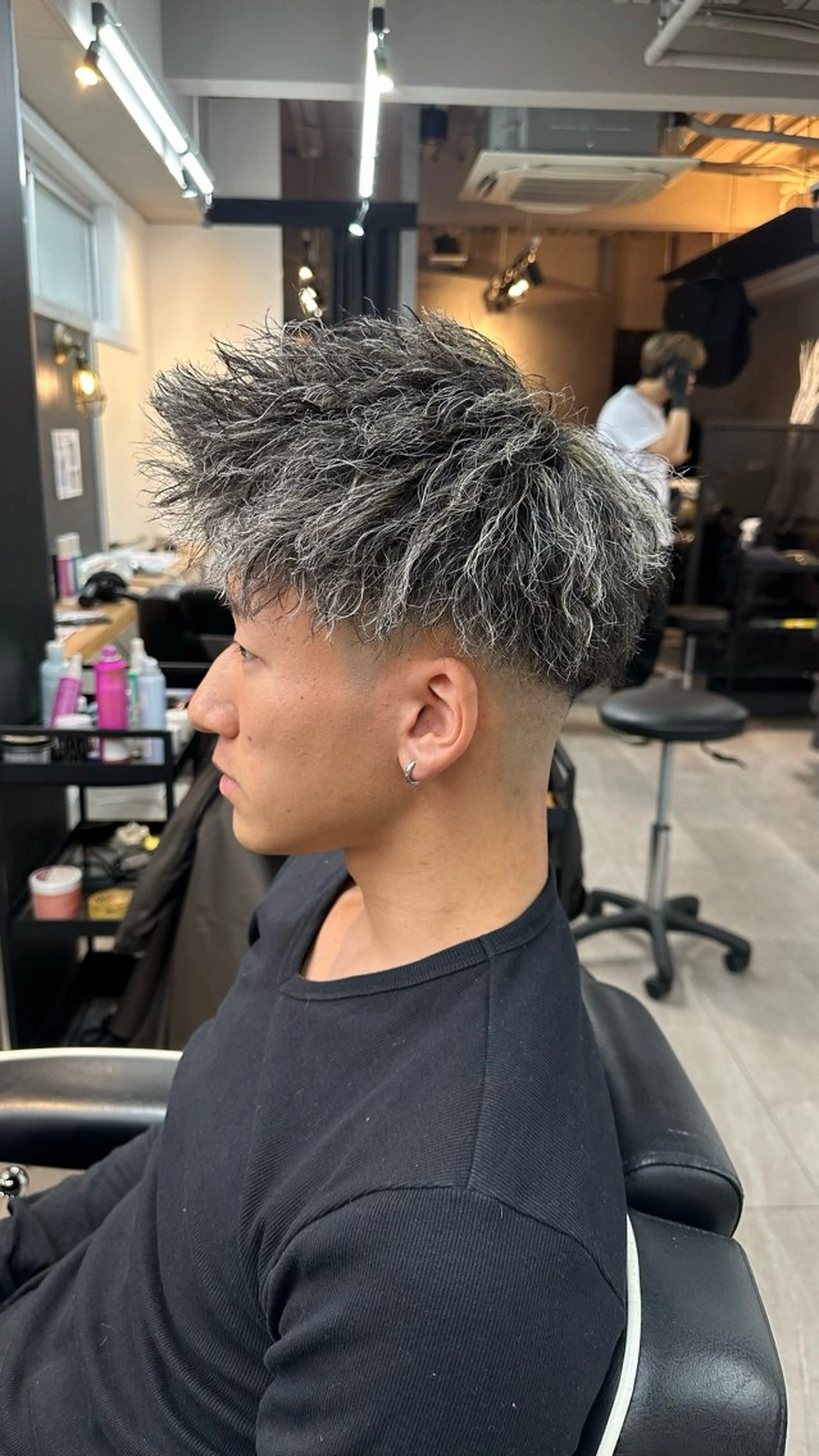 カラー パーマ メンズ 律喜/パーマ /メンズ/フェードのヘアスタイル