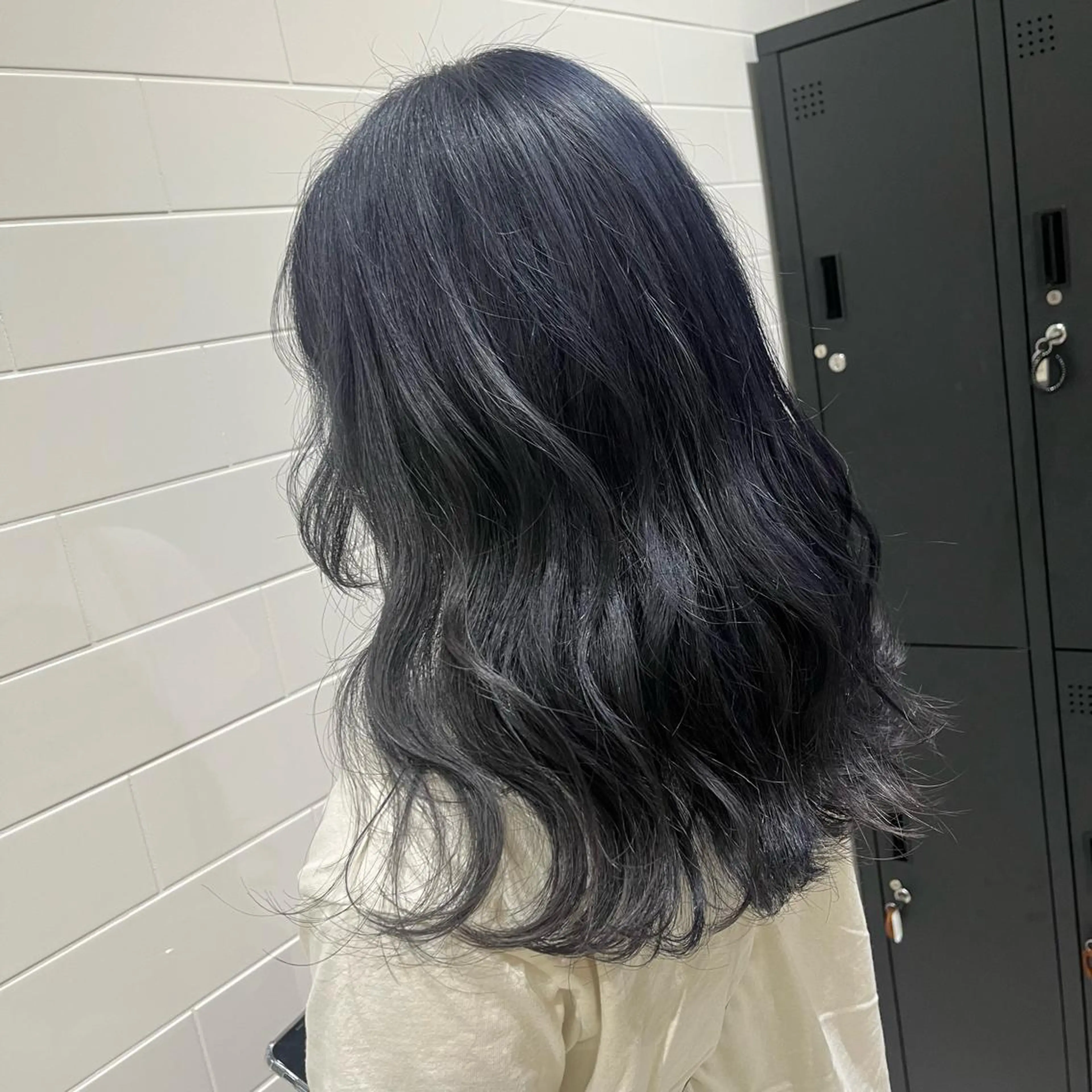セミロング カラー ブルーカラー ブルージュ lien ヒジリのヘアスタイル