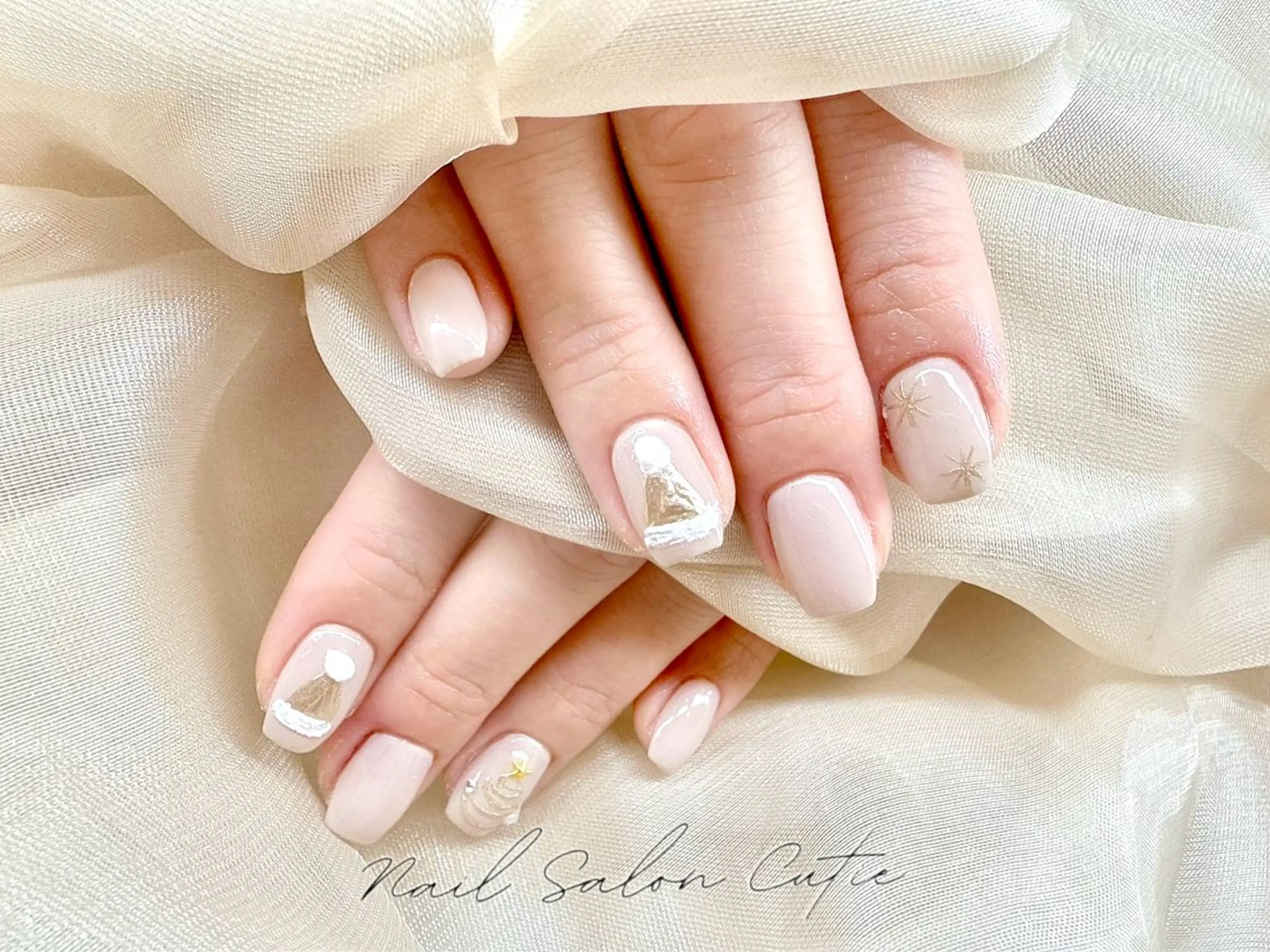 ネイル ジェルネイル ハート 韓国ネイル 持ち込み オフィスネイル ワンホンネイル 韓国ネイルのネイルデザイン