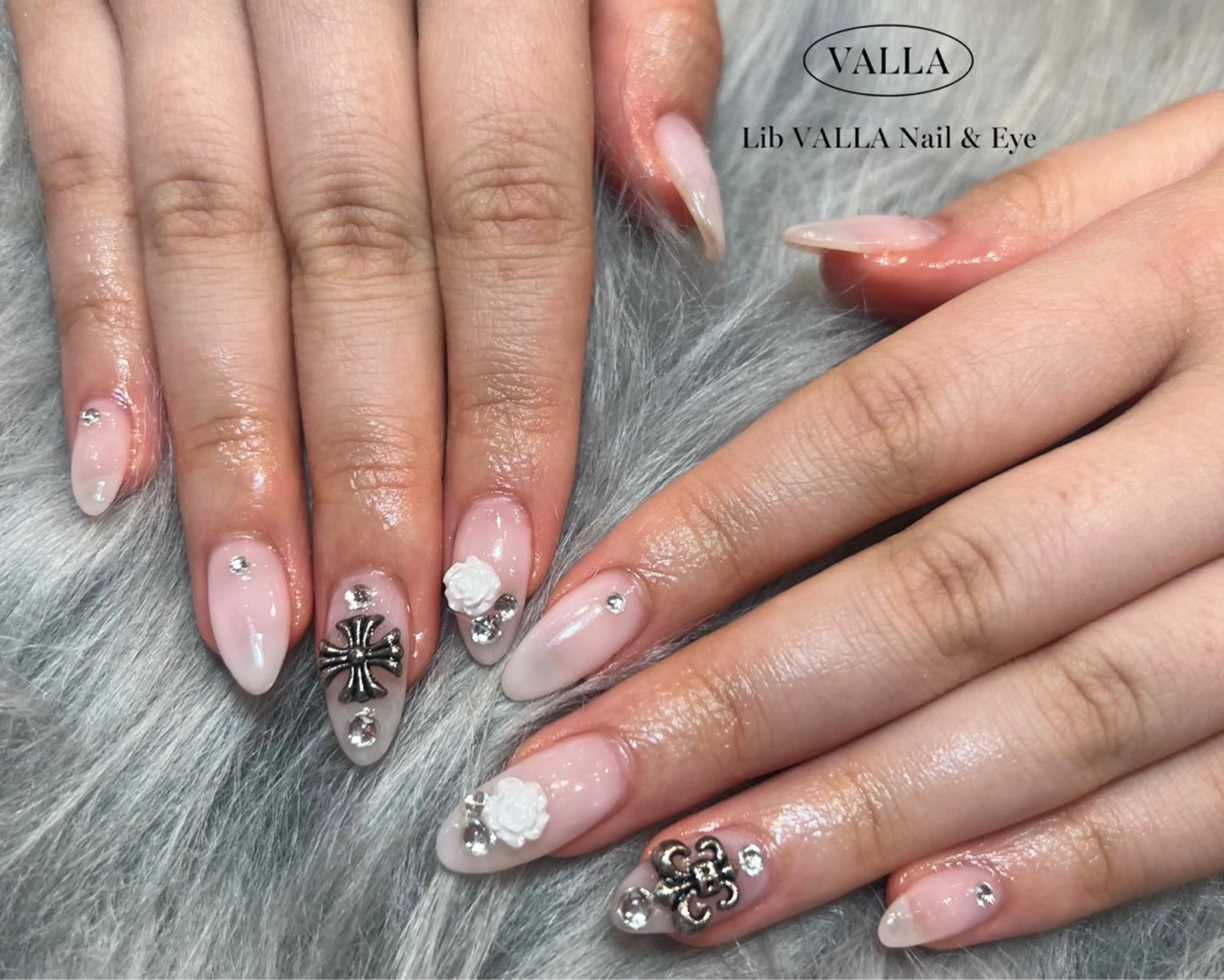 ネイル LIB VALLA haruka🎀🫧のネイルデザイン
