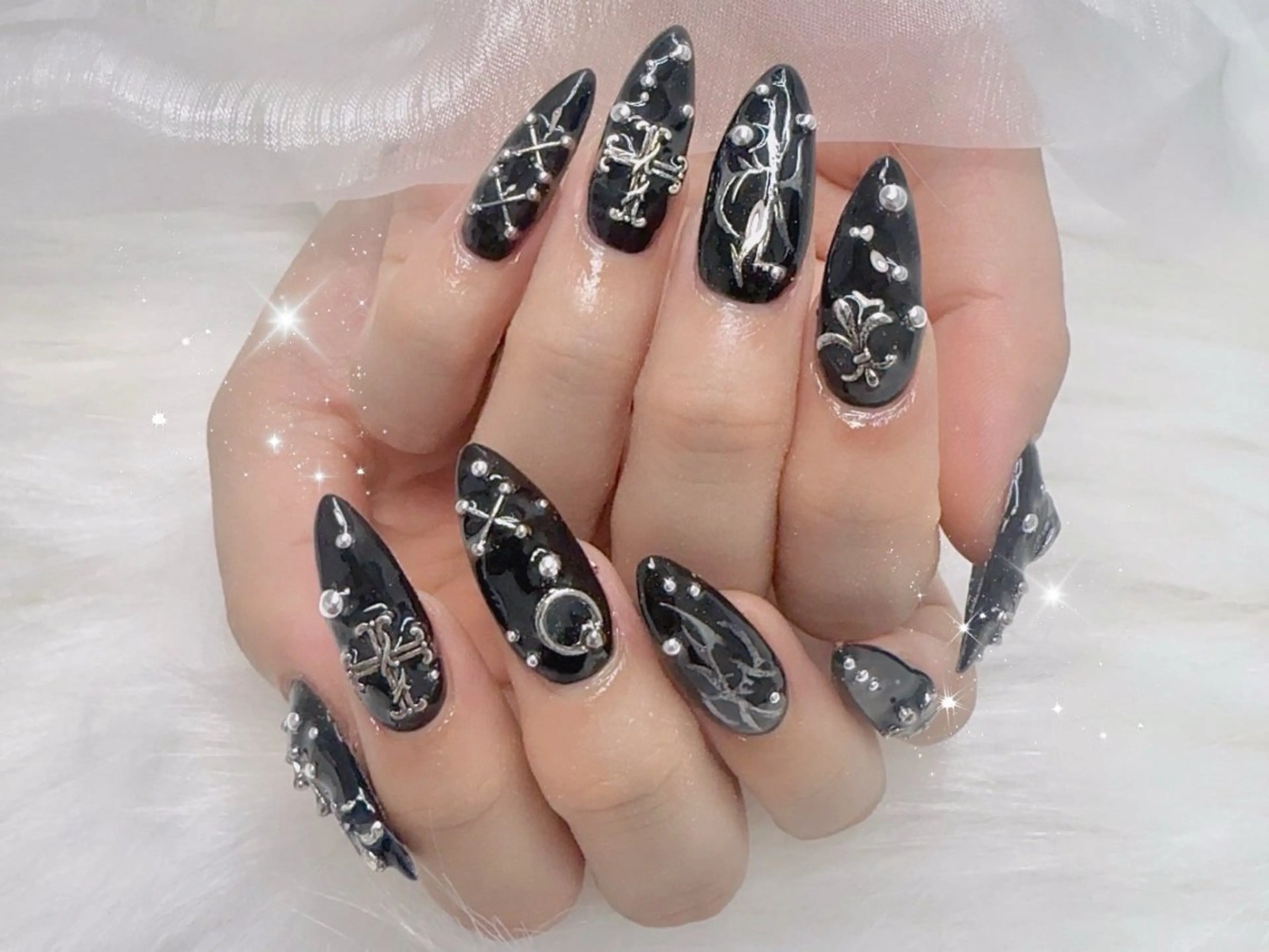 ロング ハンドネイル Lili Nail Studio西荻窪店のネイルデザイン