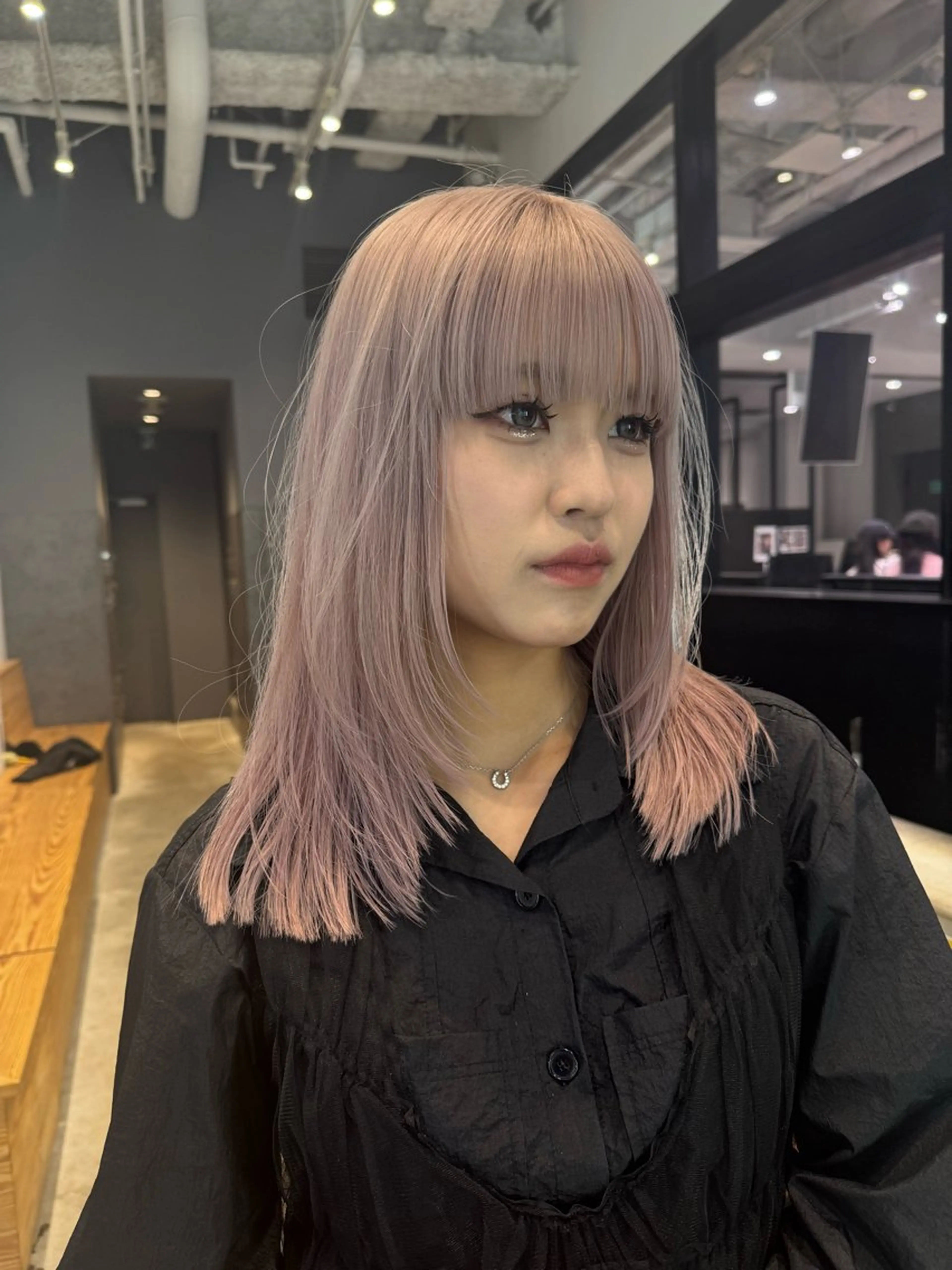 カラー ブリーチ ケアブリーチ ALBUM IKEBUKURO所属・池袋エリア　ブリーチ 支持率No.1のヘアスタイル