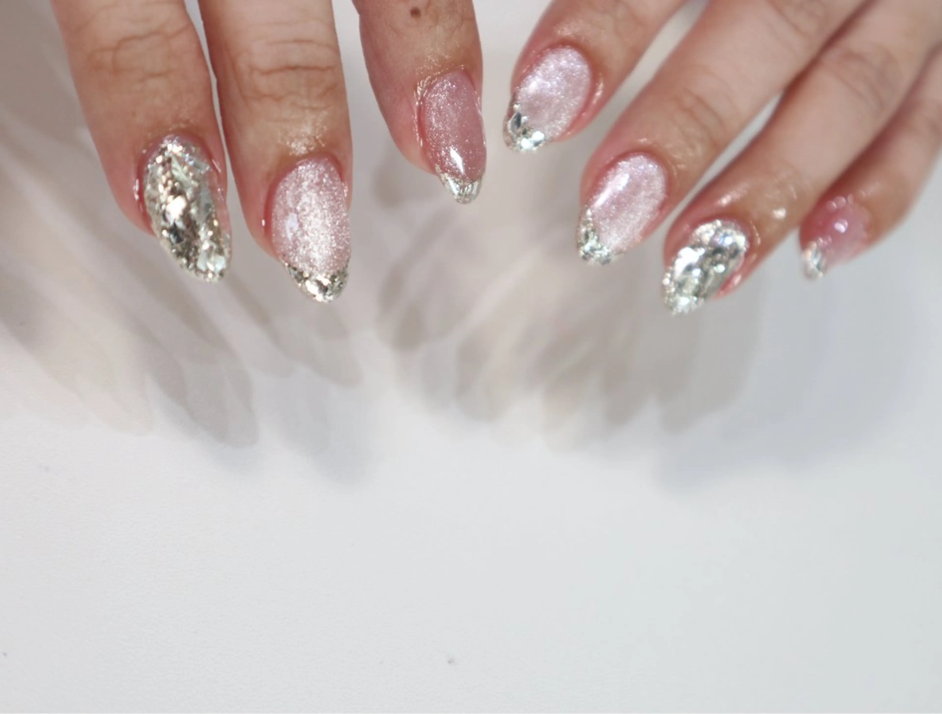 ネイル アートネイル フレンチネイル ガラスフレンチ 持ち込み ハンドネイル myfairlady所属・pe iのネイルデザイン