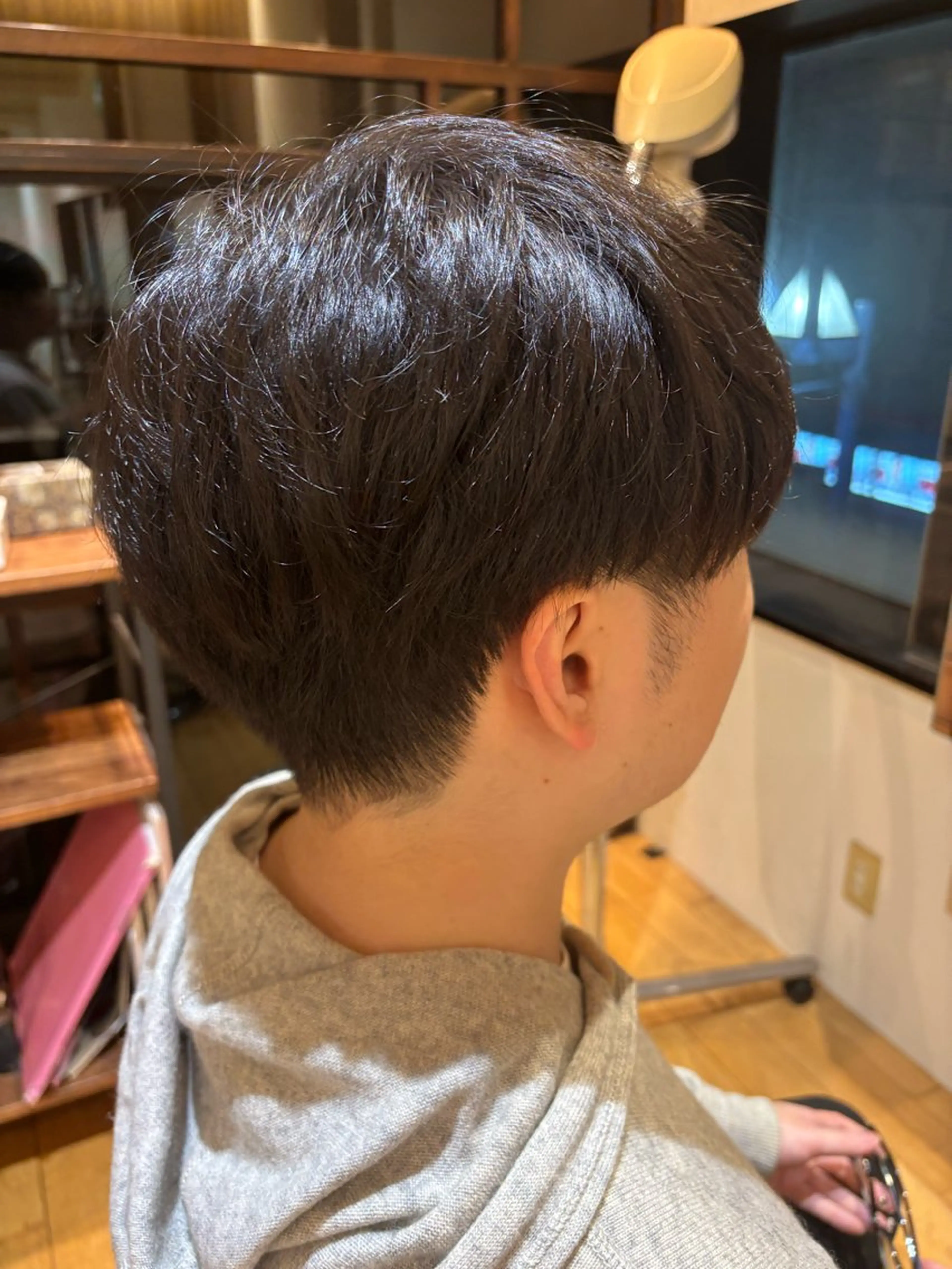 メンズ カット おもだか　がく /レディースカットのヘアスタイル