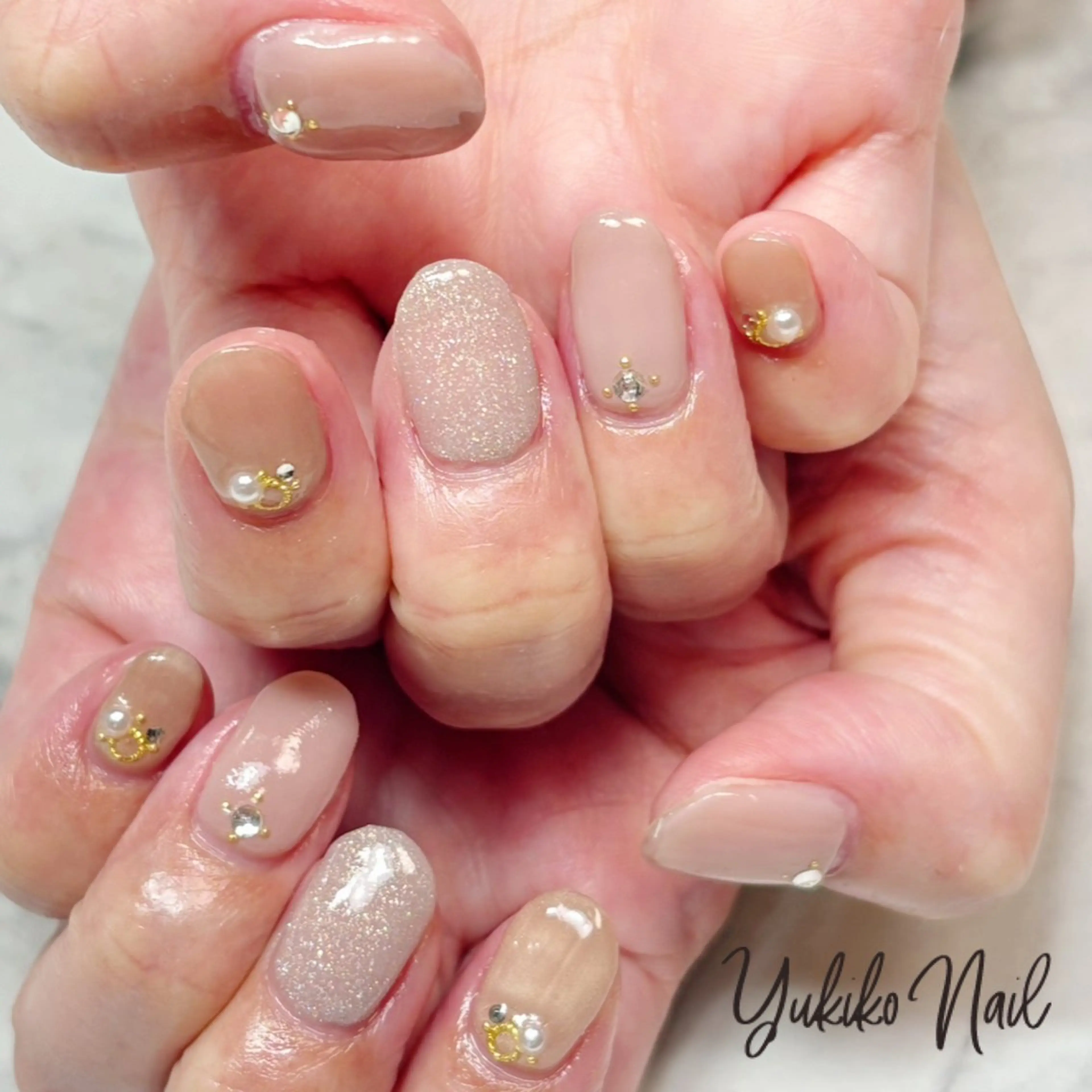 ネイル アートネイル キラキラネイル マグネットネイル シンプルネイル ハンドネイル ユキコ ネイルのネイルデザイン