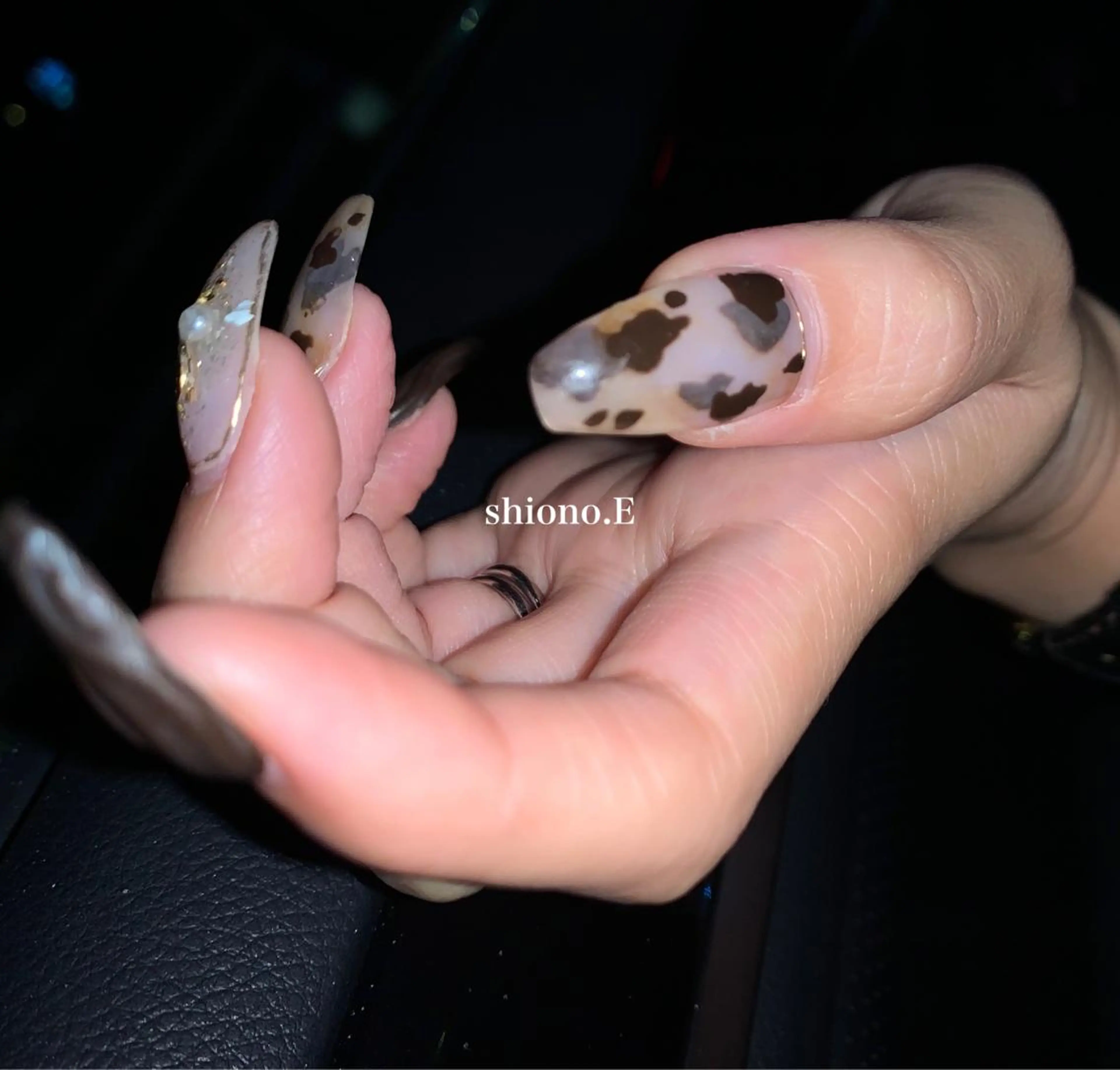 ロング カラー ネイル 冬ネイル be-cares beauty(豊川店のネイルデザイン