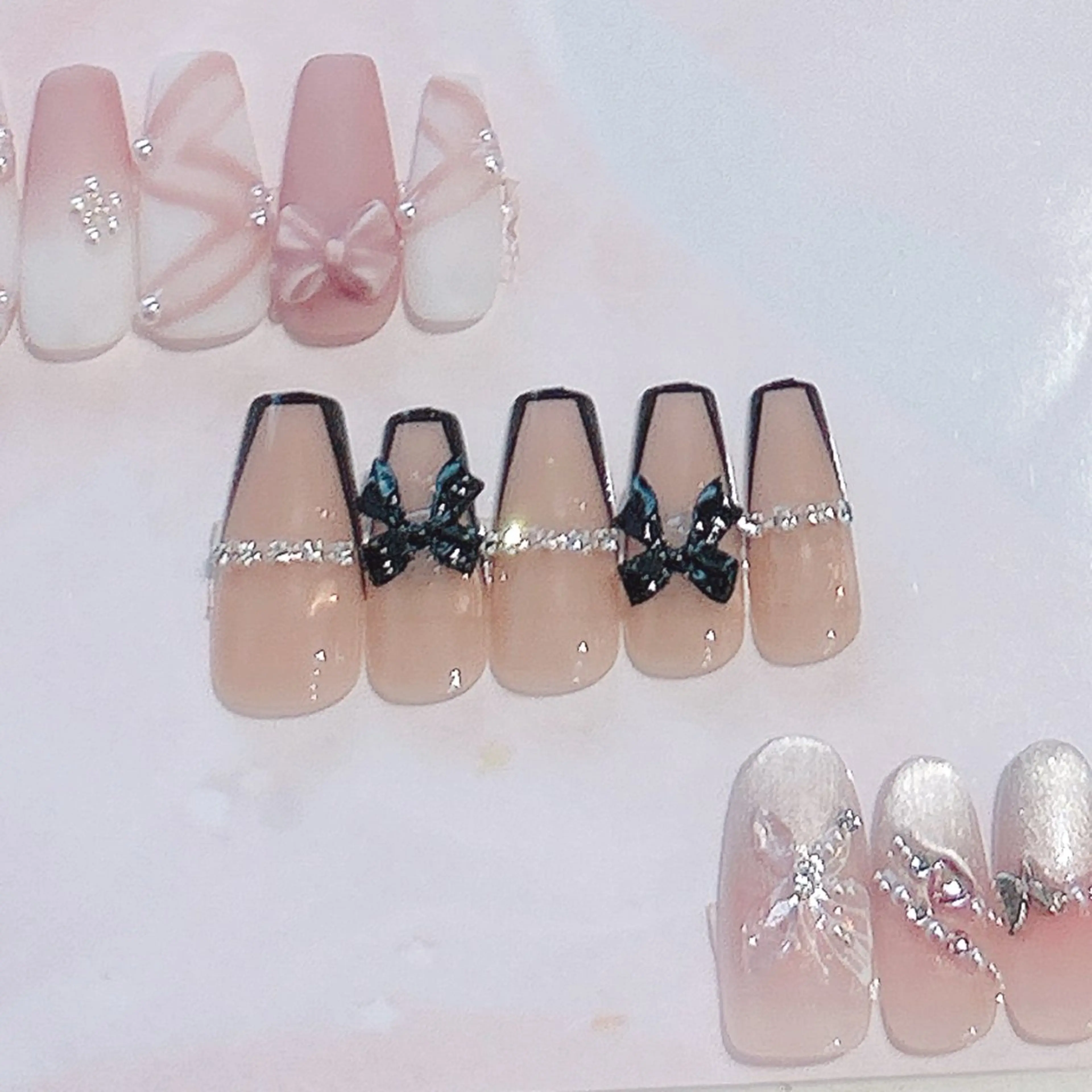 ネイル フットネイル ジェルネイル マグネットネイル パラジェル ハンドネイル Nail×Lani 深爪矯正対応◎のネイルデザイン