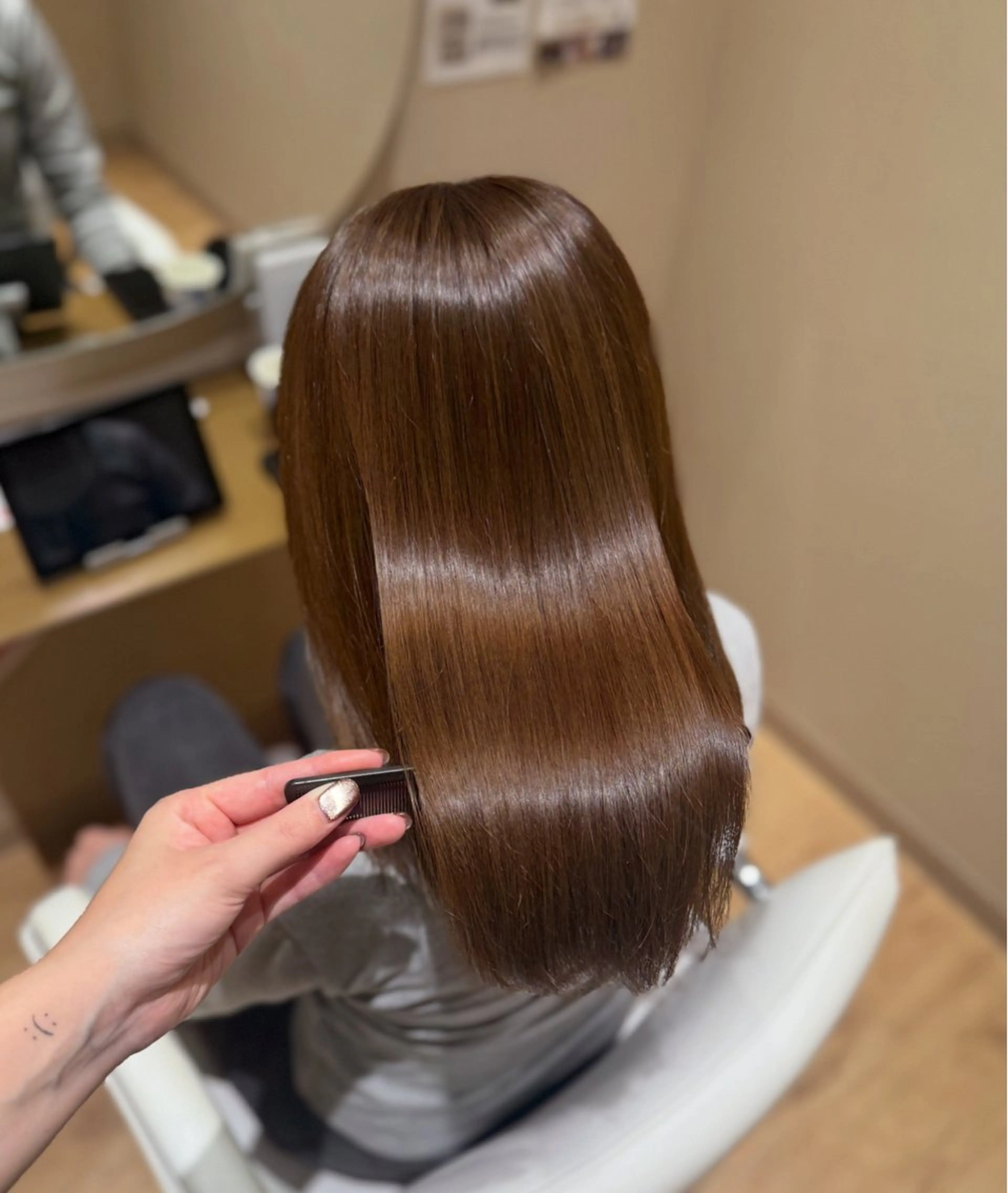 セミロング アッシュ 岡嶋乃愛/layer cut🌈南船橋のヘアスタイル