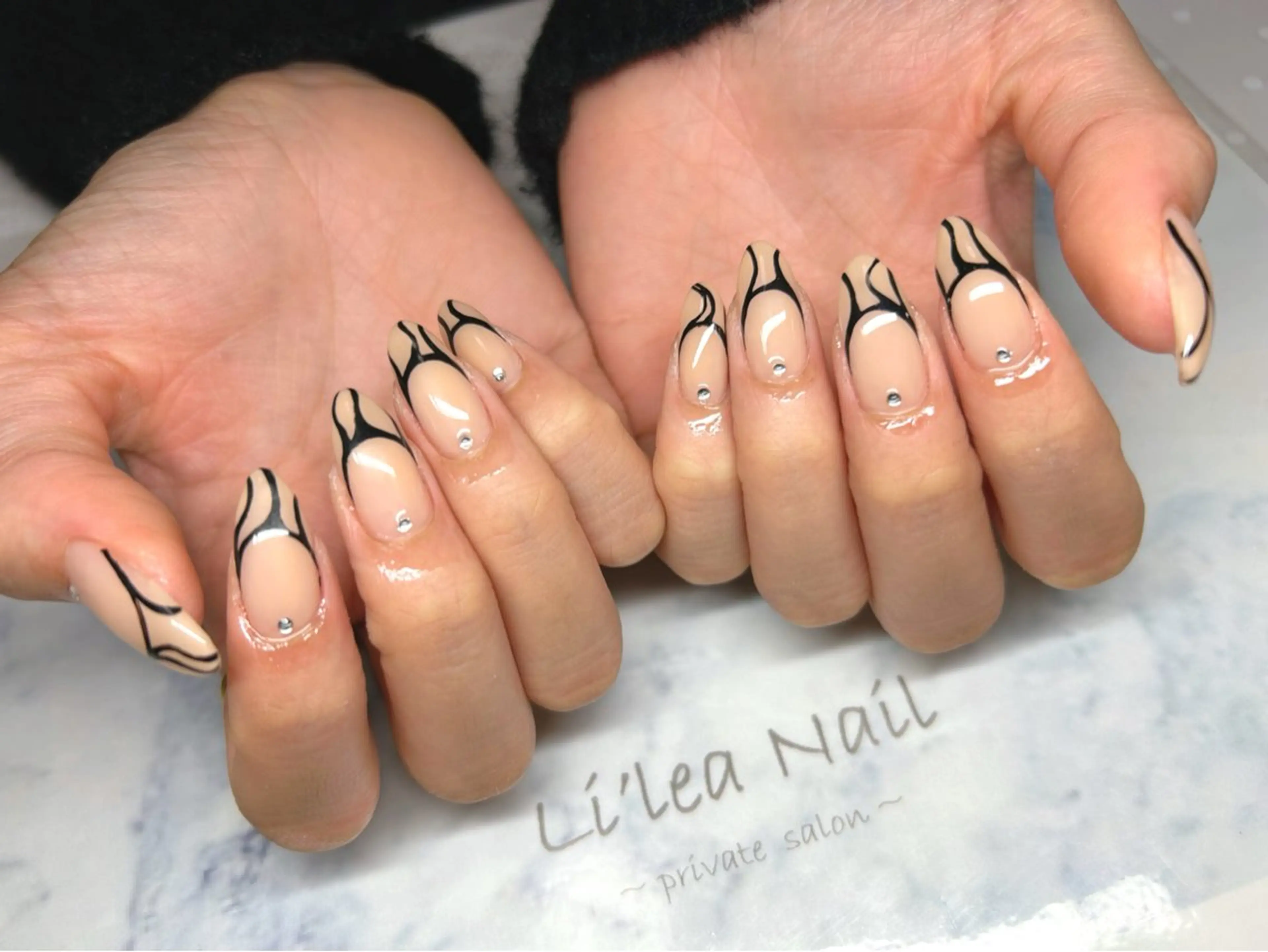 ネイル Li'leaNail AINAのネイルデザイン
