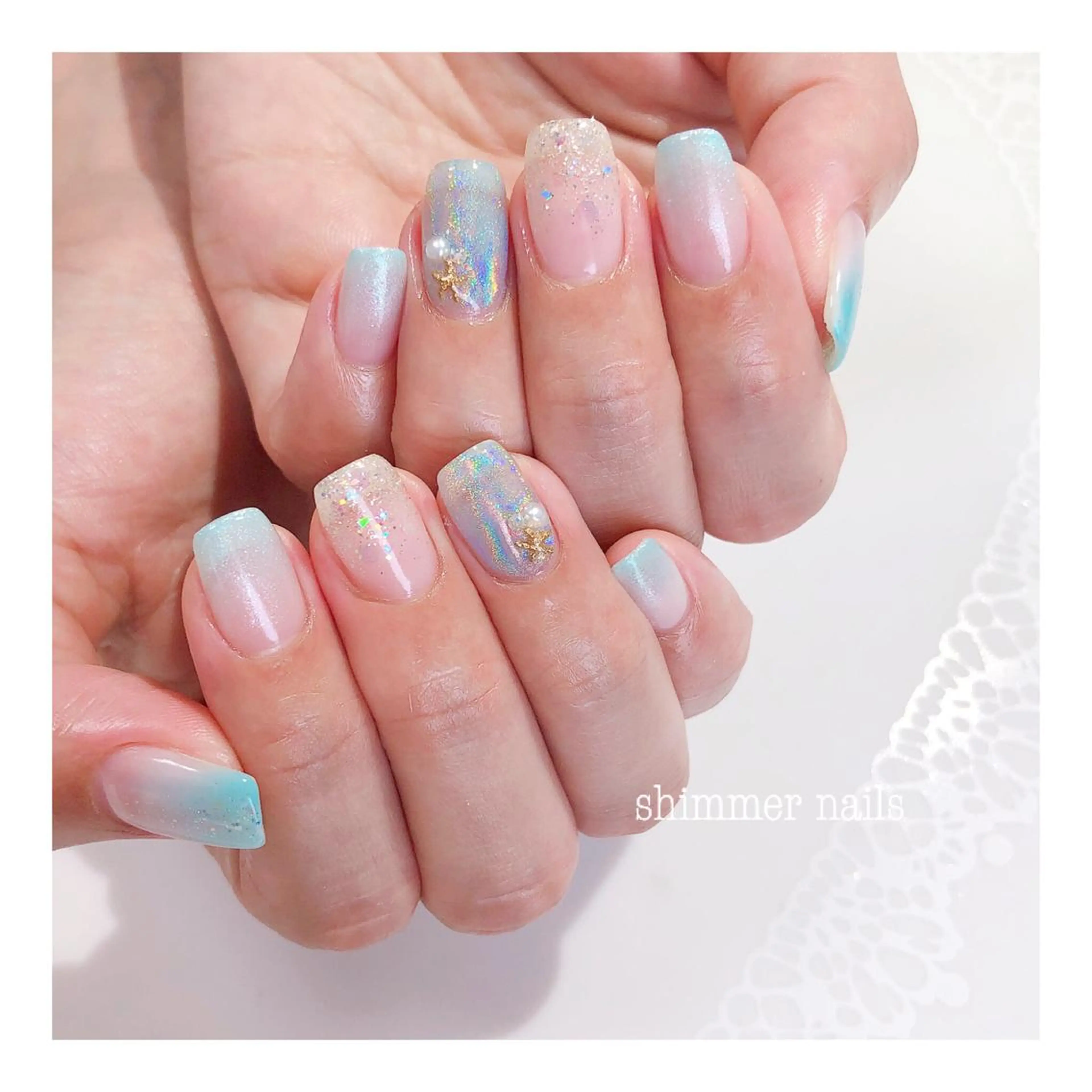 ネイル ブルー キラキラネイル shimmer nailsのネイルデザイン