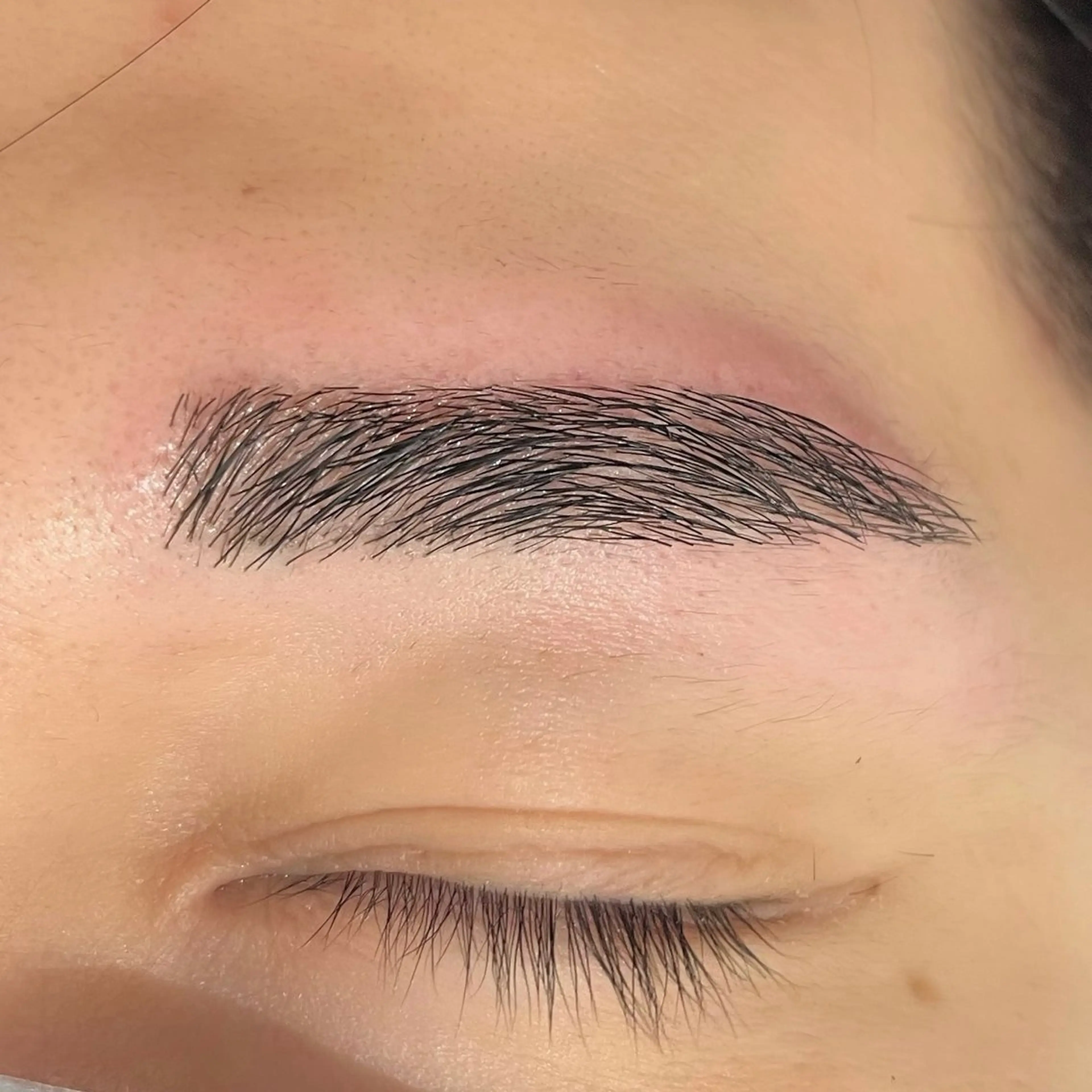 メンズ アイブロウ メンズアイブロウ 眉毛ワックス脱毛 chouchou. 宮崎のマツエク・マツパデザイン