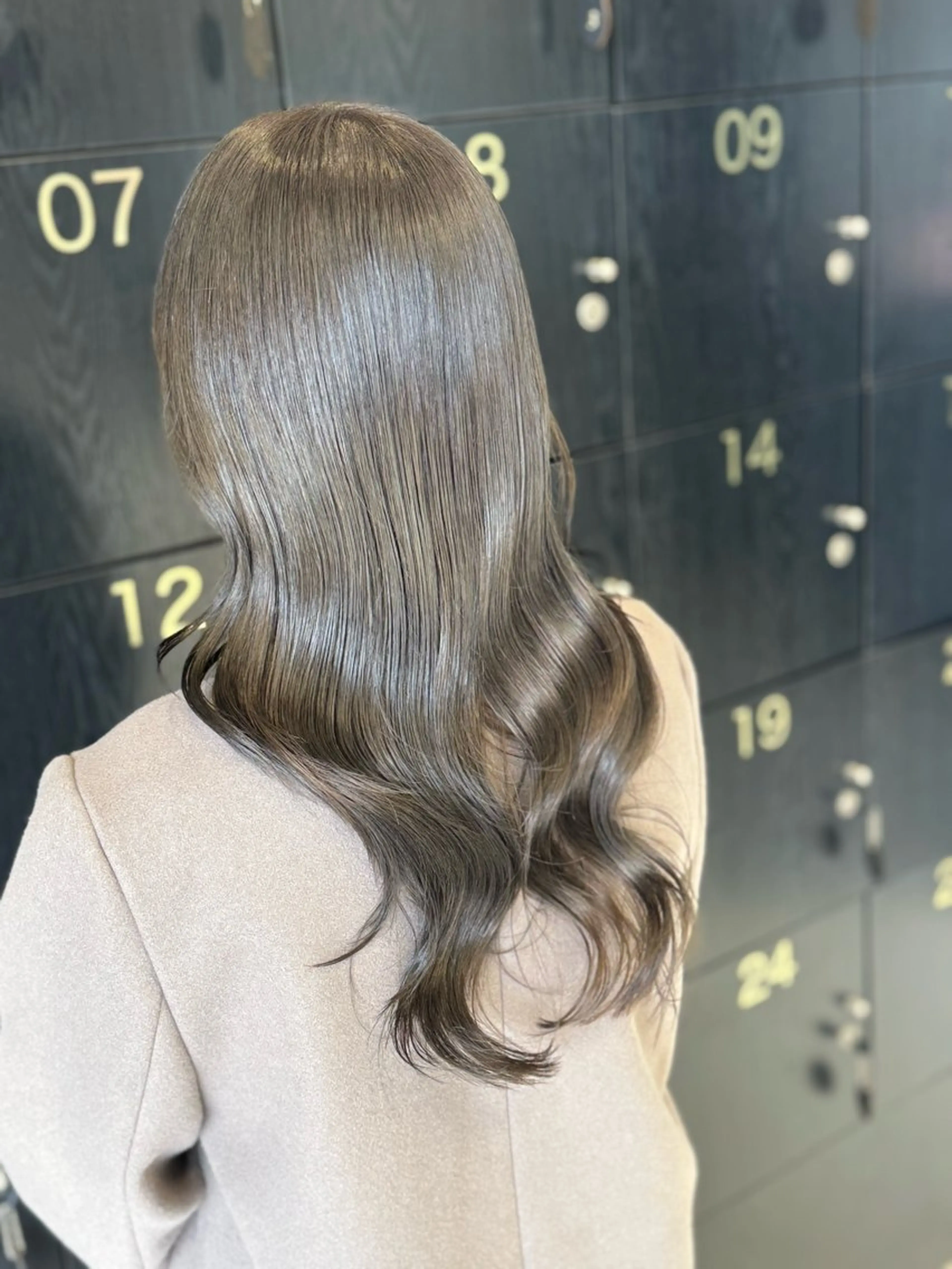 ロング 伊藤 柚奈のヘアスタイル