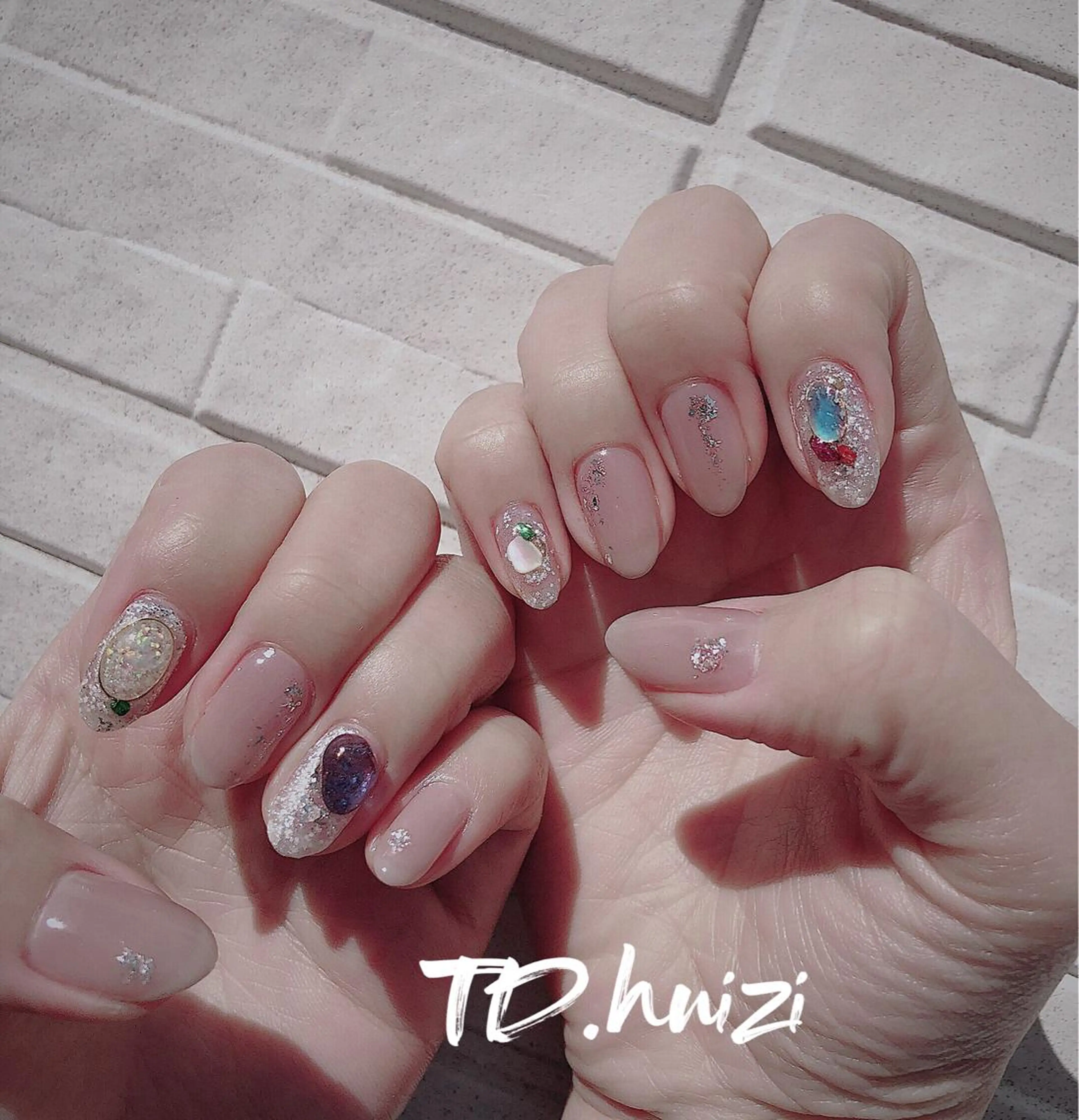 ミディアム めぐみのネイルサロン 惠のネイルデザイン