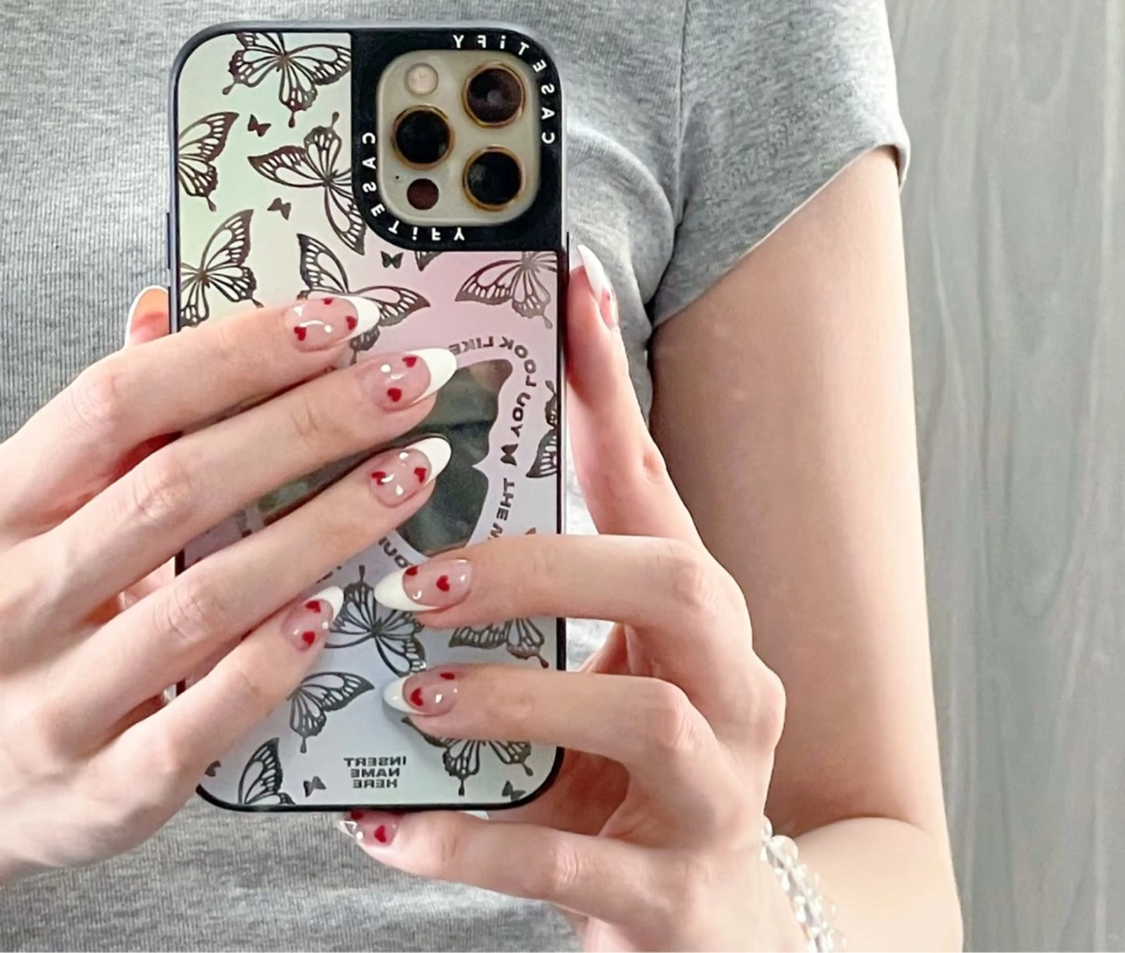 ネイル フレンチネイル グラデーション キラキラネイル 韓国ネイル マグネットネイル ハンドネイル 🎀🎀YooLi Nail Salonのネイルデザイン