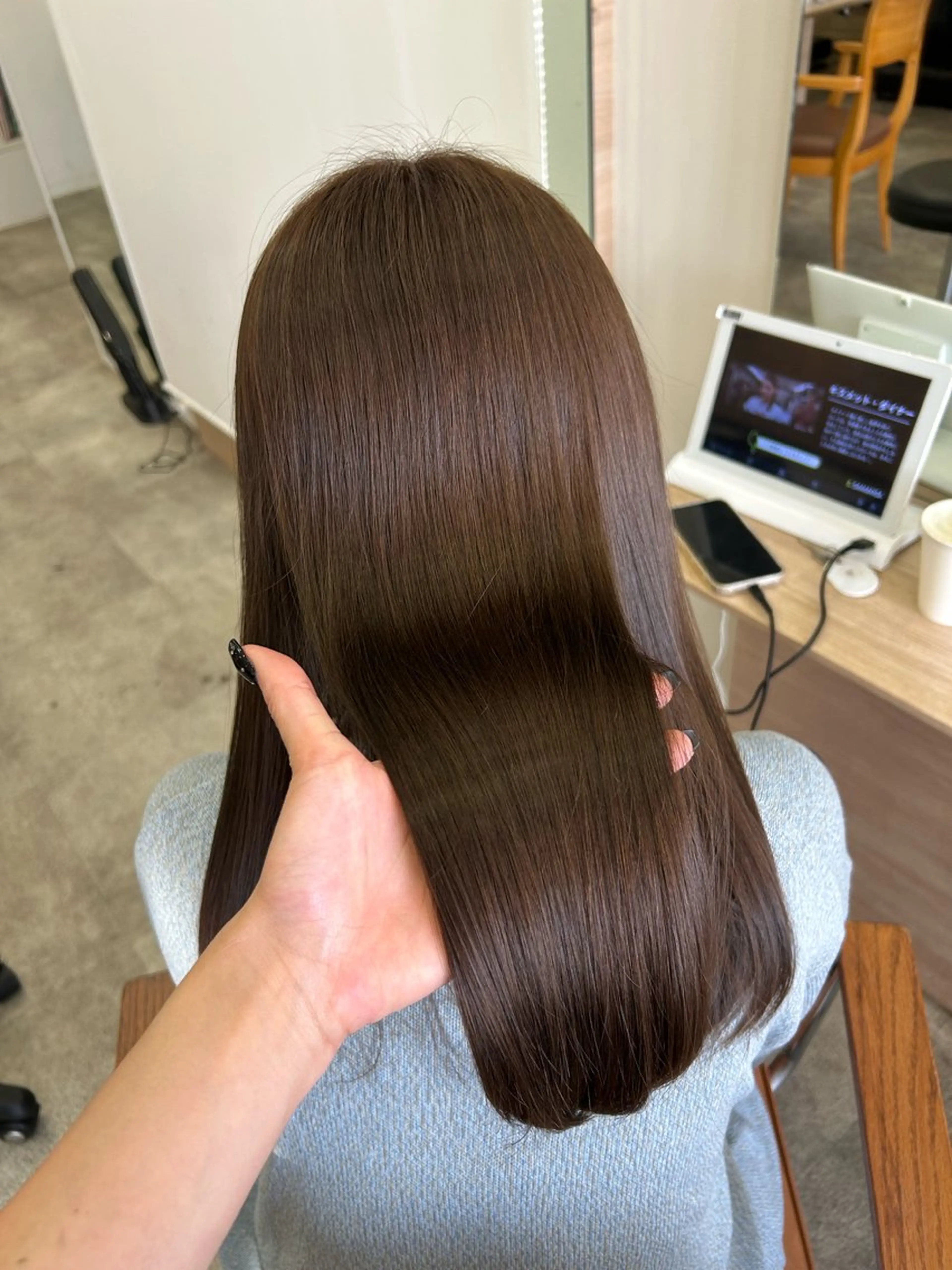 セミロング ヘアカラー チナツ/透明感カラー /酸性縮毛のヘアスタイル