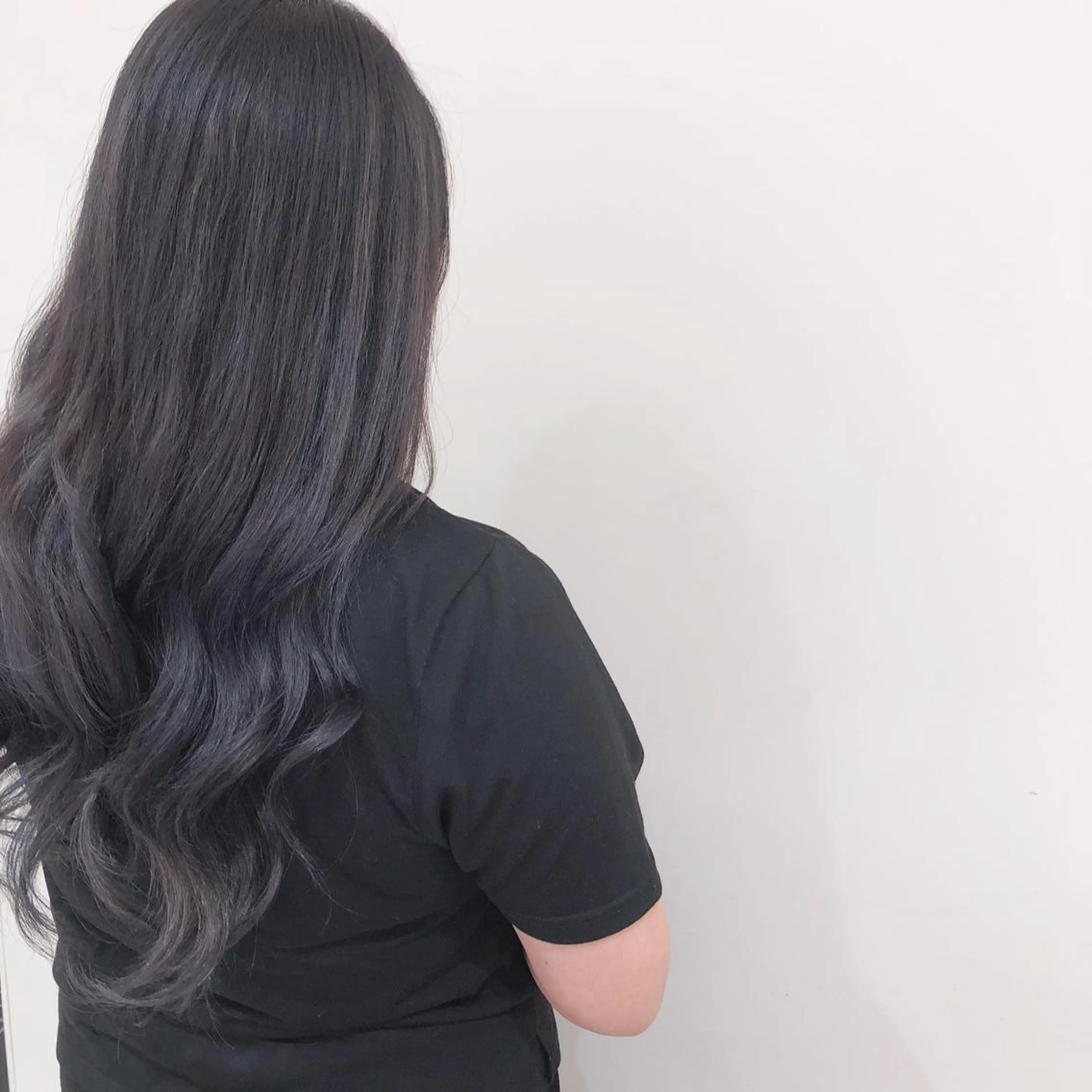 ロング カラー 野村 さなみ✨ぱっつんボブのヘアスタイル