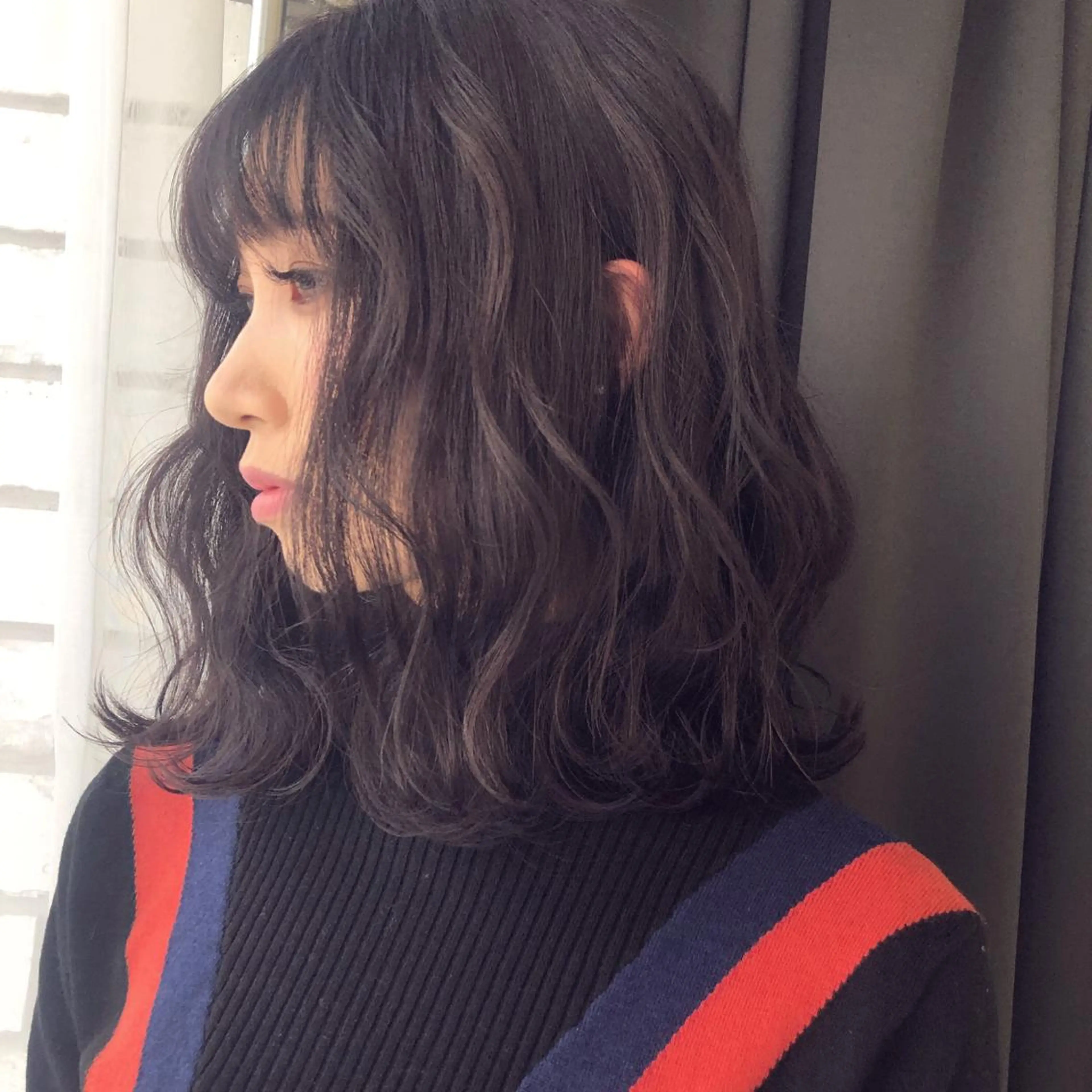 セミロング カラー グレージュ パープルカラー ORIKA 美容室のヘアスタイル
