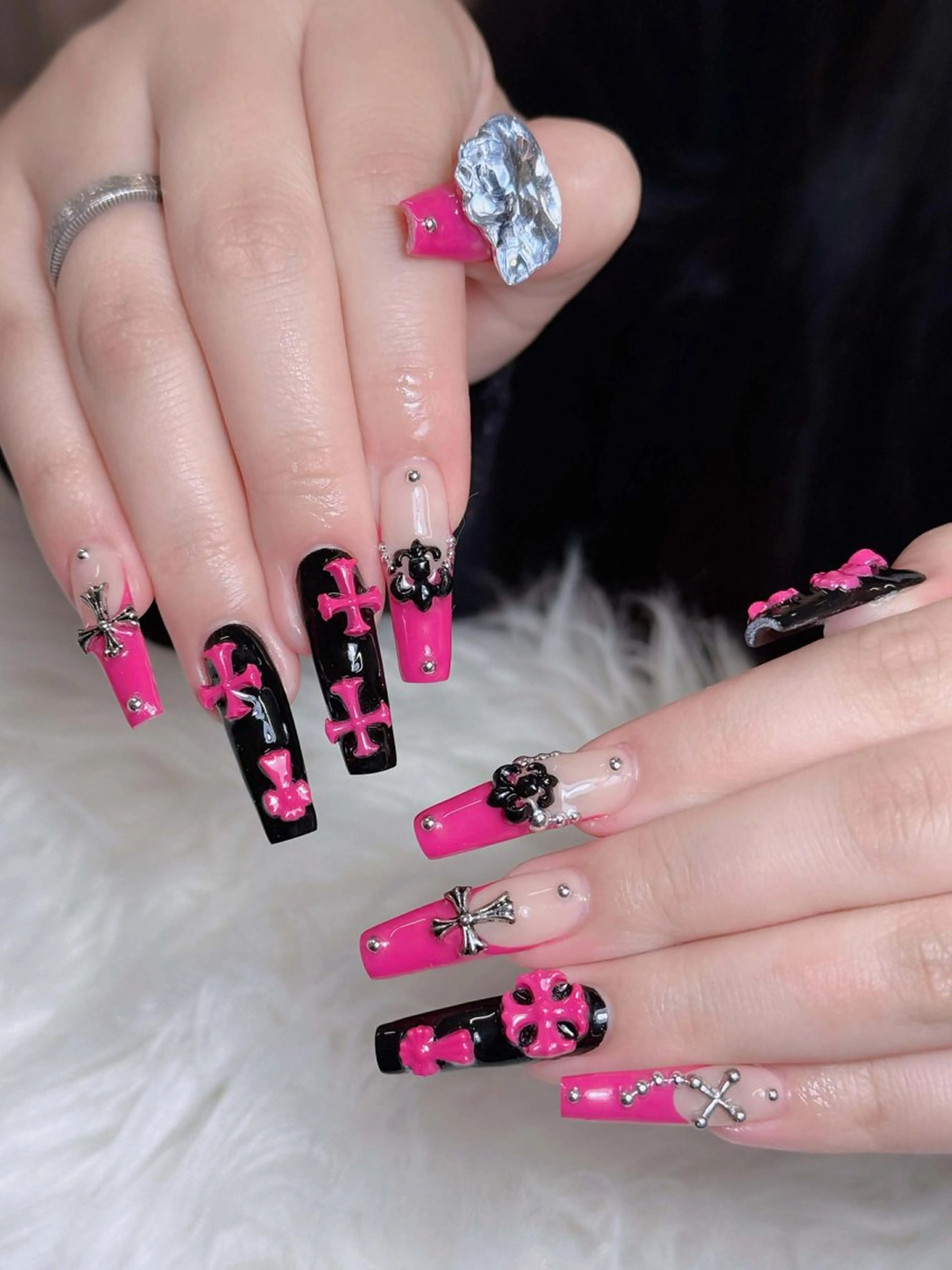 ネイル オーロラネイル チークネイル フットネイル フレンチネイル 韓国ネイル ハンドネイル Lumi Nailのネイルデザイン