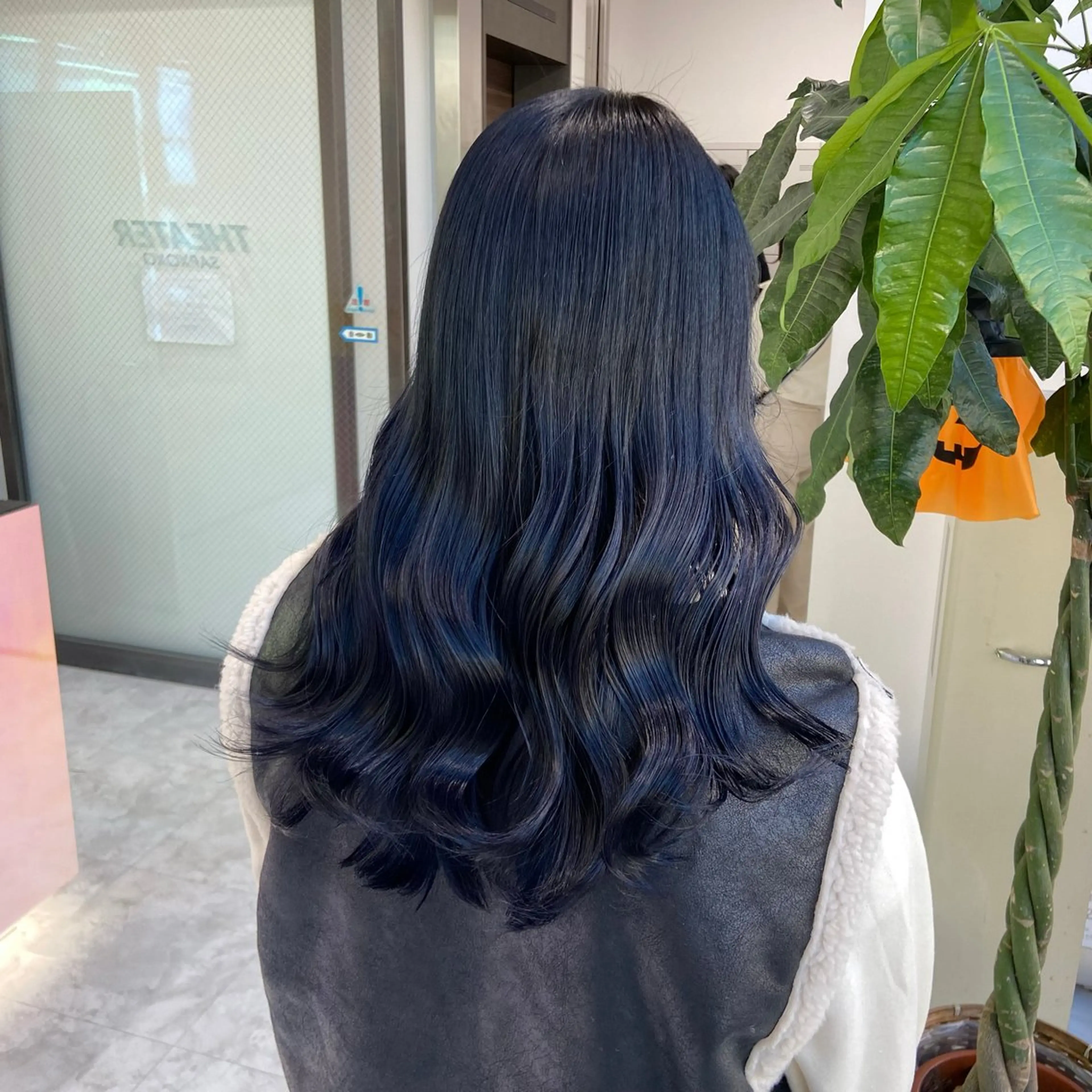 セミロング カラー パーマ ヘアアレンジ メンズ 🤍透明感カラー🤍 ブリーチ🤍AINEのヘアスタイル