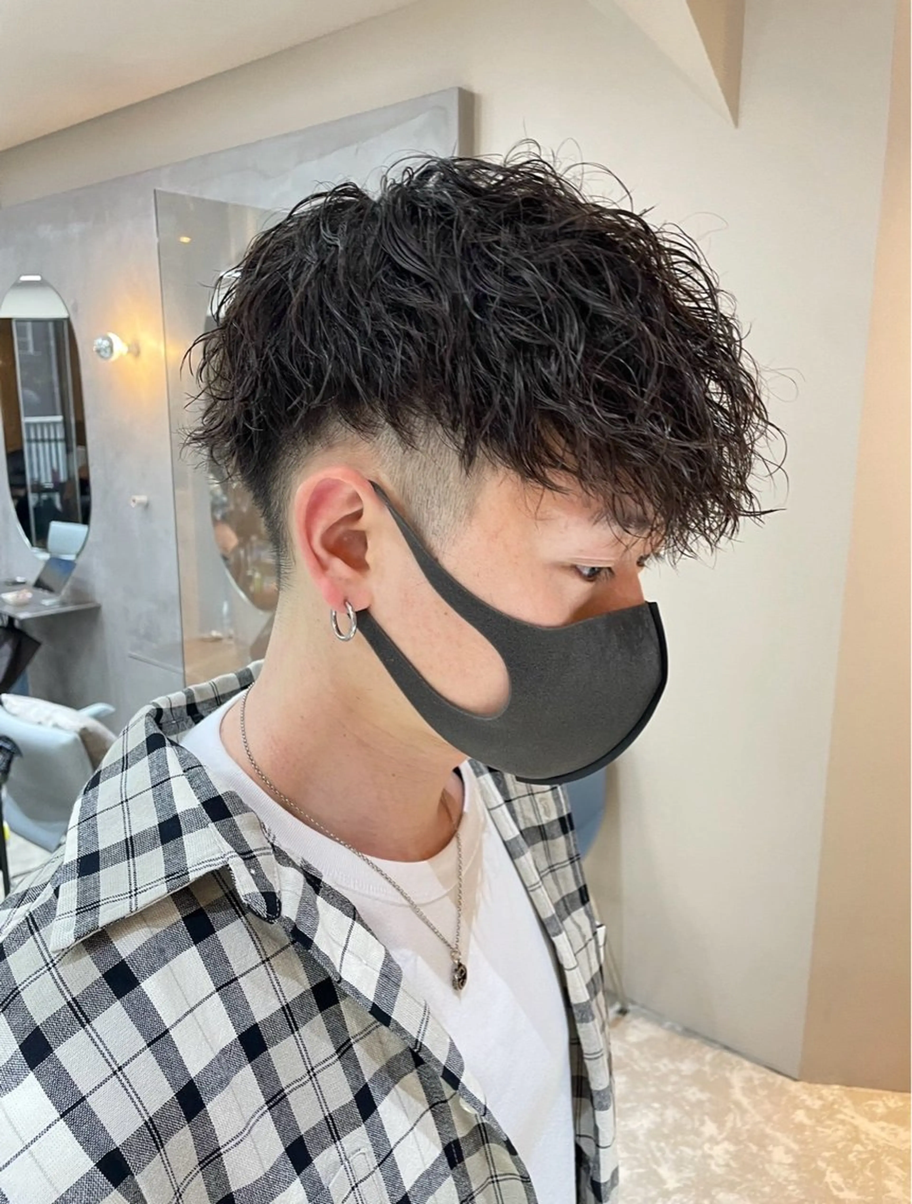 パーマ メンズ スペインカール 心斎橋メンズヘア特化 高森蓮のヘアスタイル