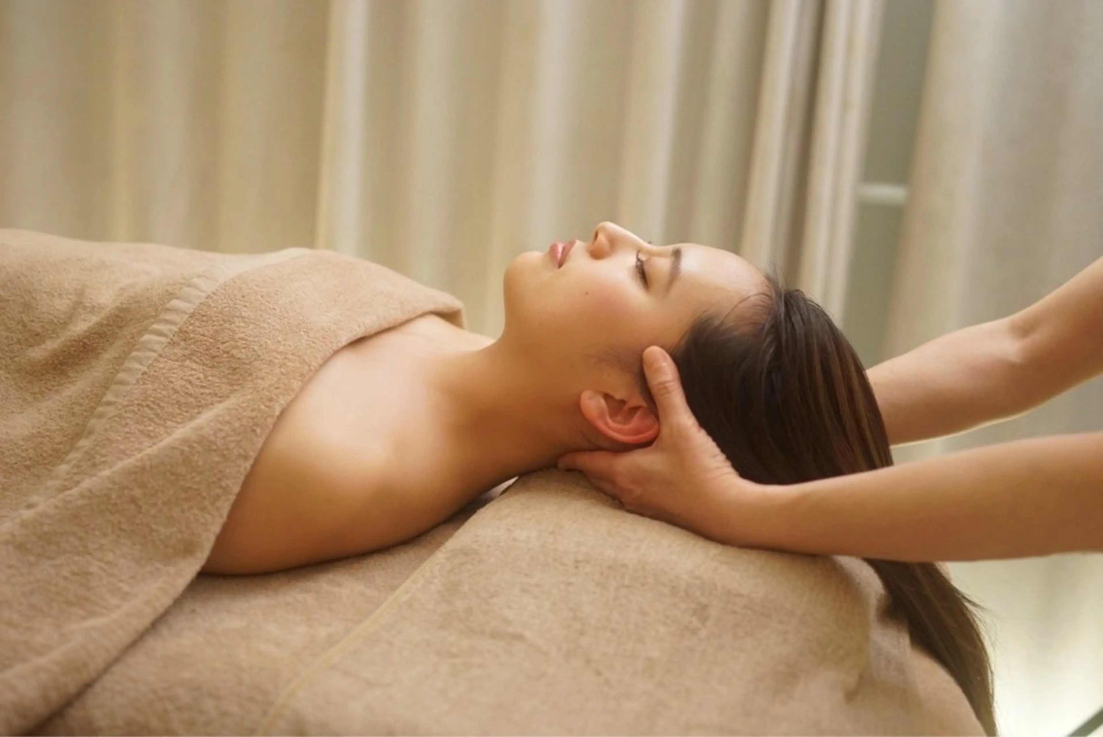 《ヘッドケア付》全身アロマボディ90分13200円→7700円の写真