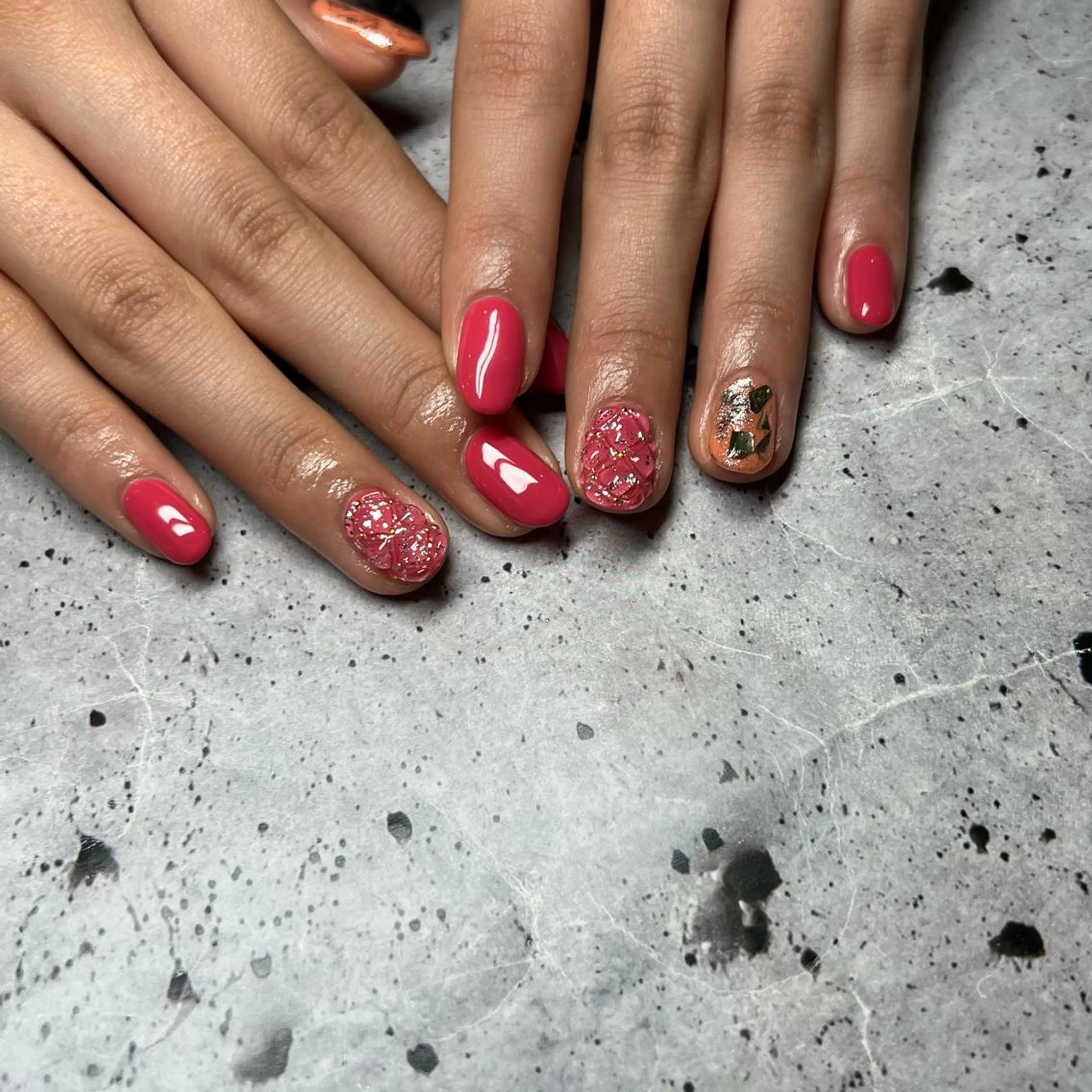 ネイル ハンドネイル 𝐫𝐚𝐢 𝐧𝐚𝐢𝐥の眉毛・アイブロウイメージ