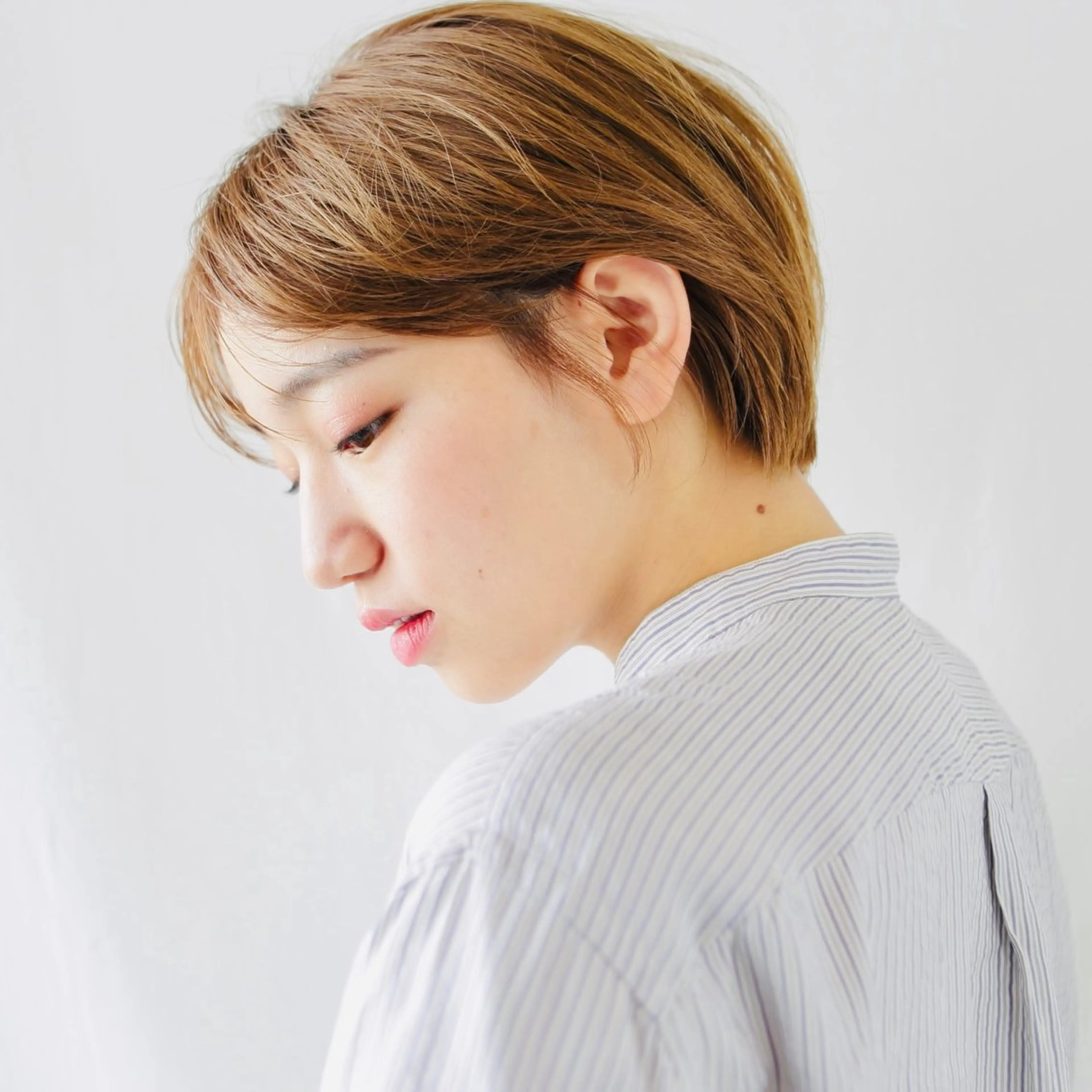 ショート カラー ベージュカラー ハイトーンカラー ハイトーンベージュ ショートヘア カット ヘアカラー トリートメント ショートボブ縮毛矯正 髪質改善のプロ山道潤のヘアスタイル