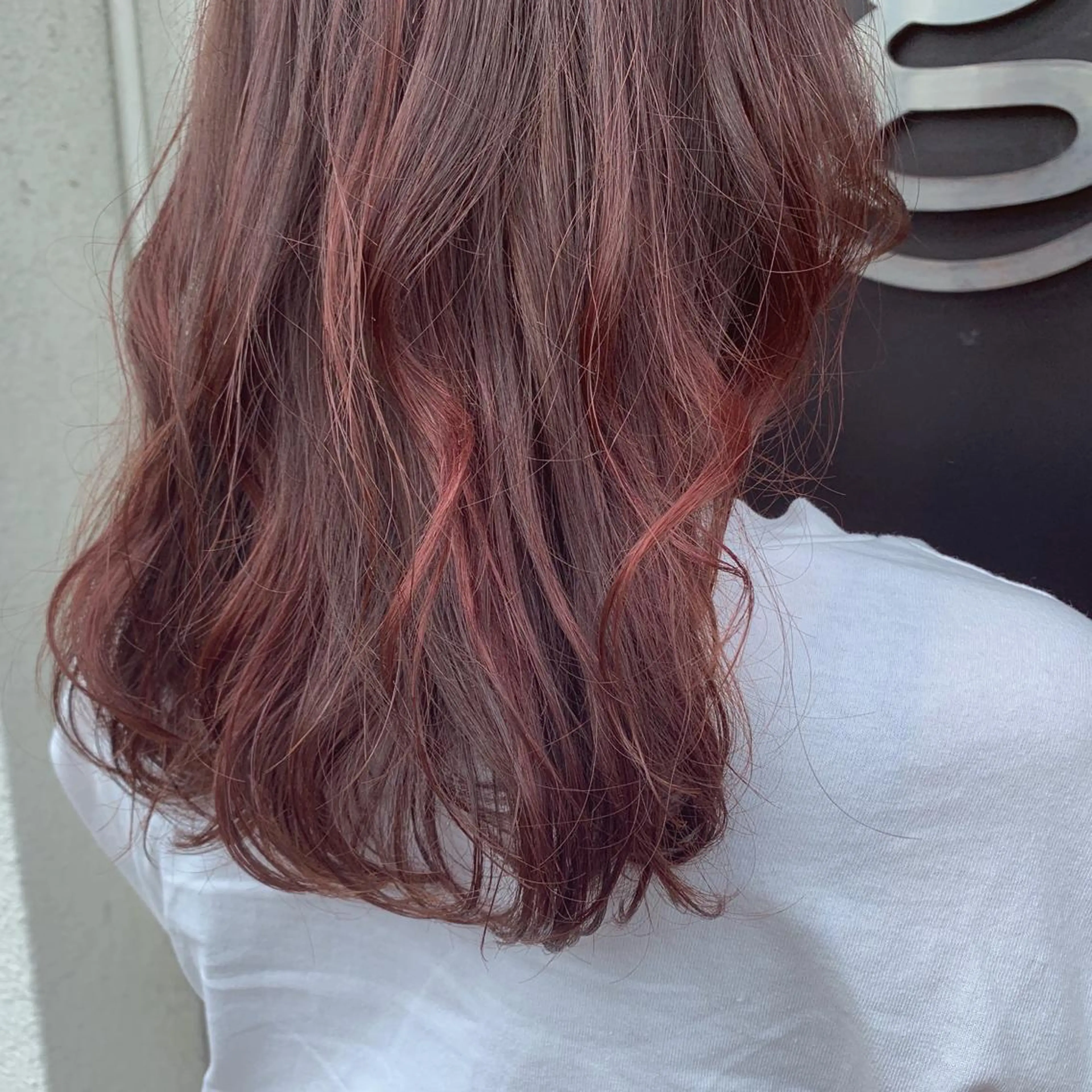 セミロング カラー レッドカラー カット ヘアカラー トリートメント 萌花　moeka /韓国/レイヤーのヘアスタイル