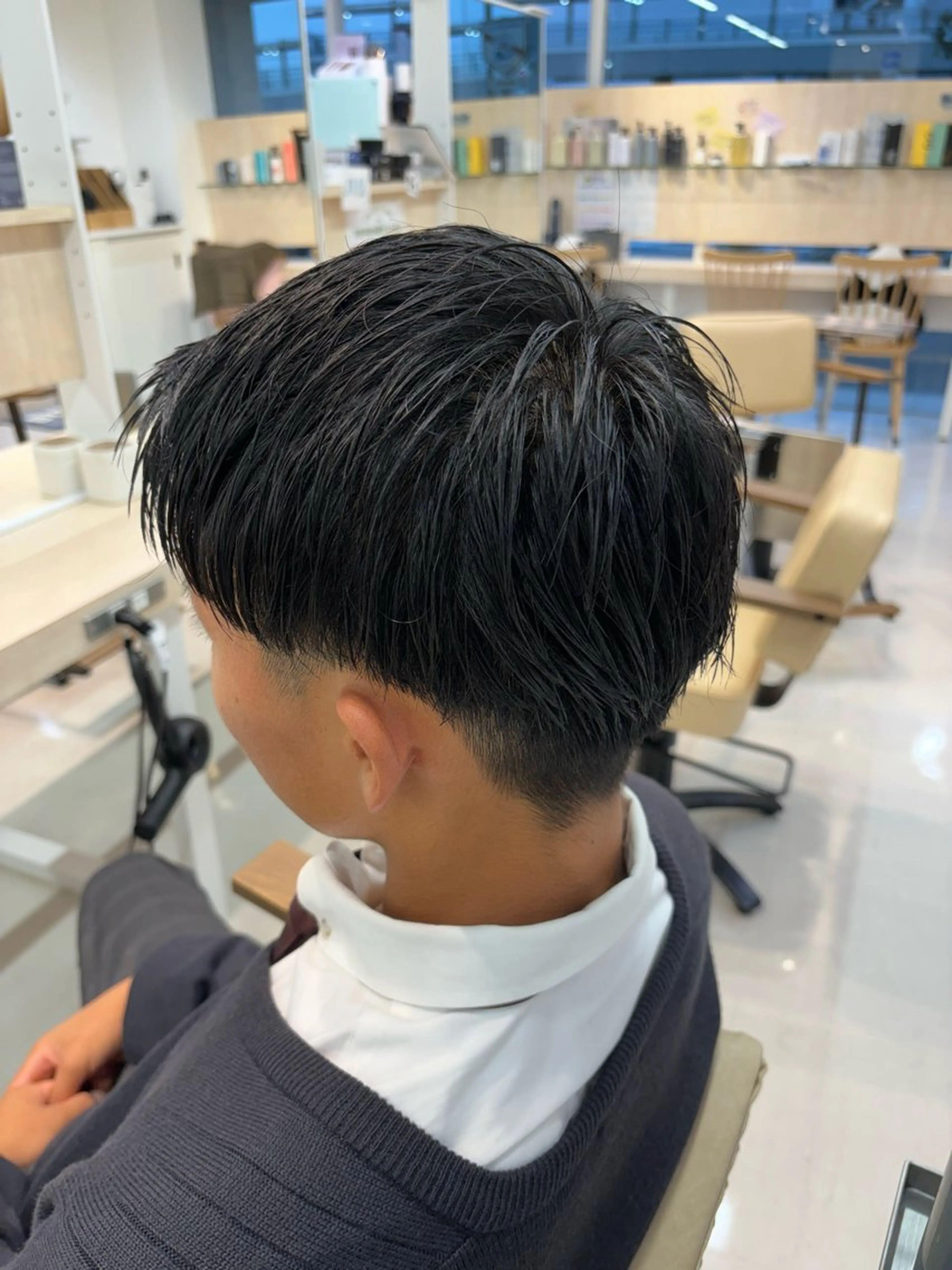 メンズ ビジネス フェードカット マッシュ スキンフェード ツーブロック メンズパーマ/ スパイキー/フェードのヘアスタイル