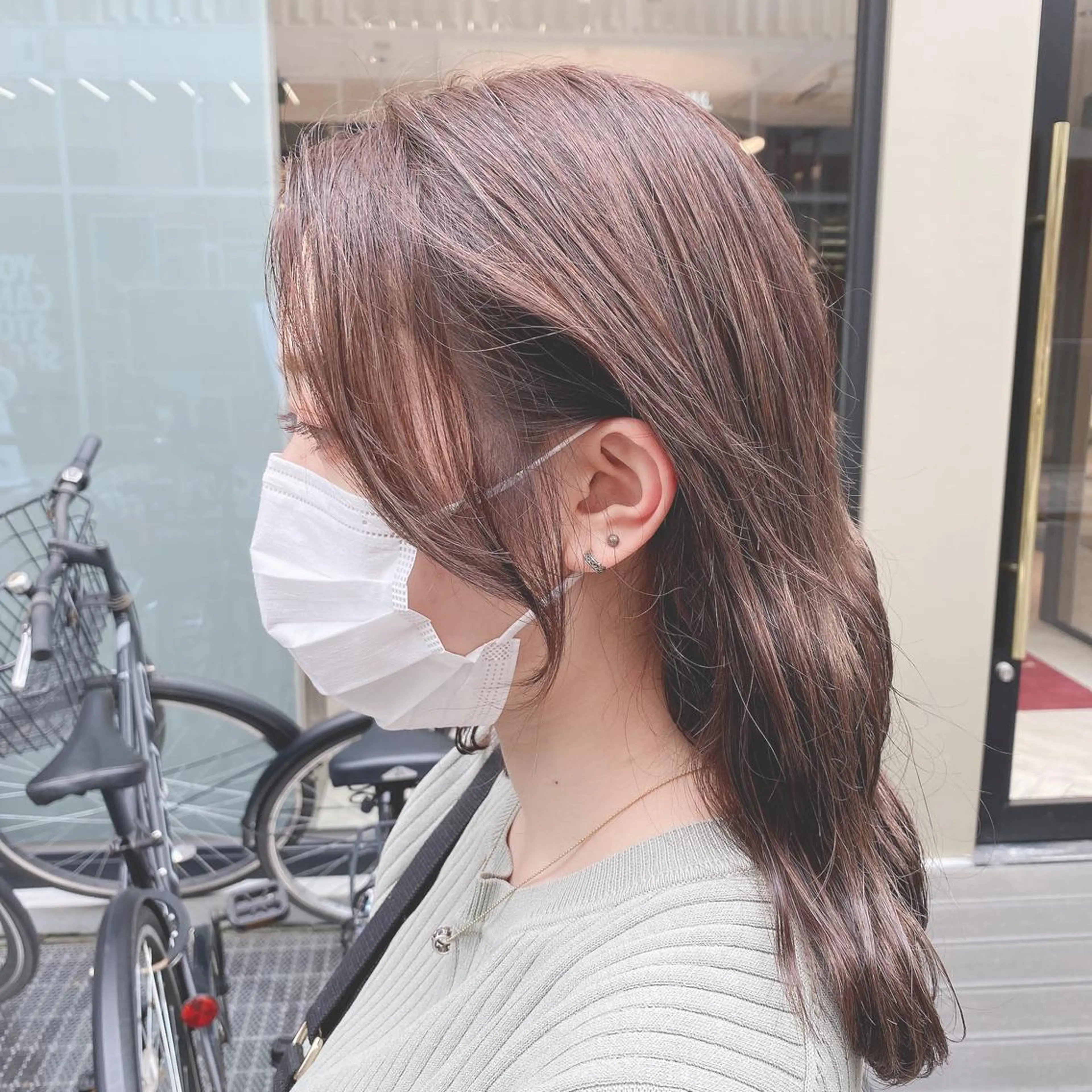 セミロング 顔周りカット おくれ毛 かりん 🤍のヘアスタイル