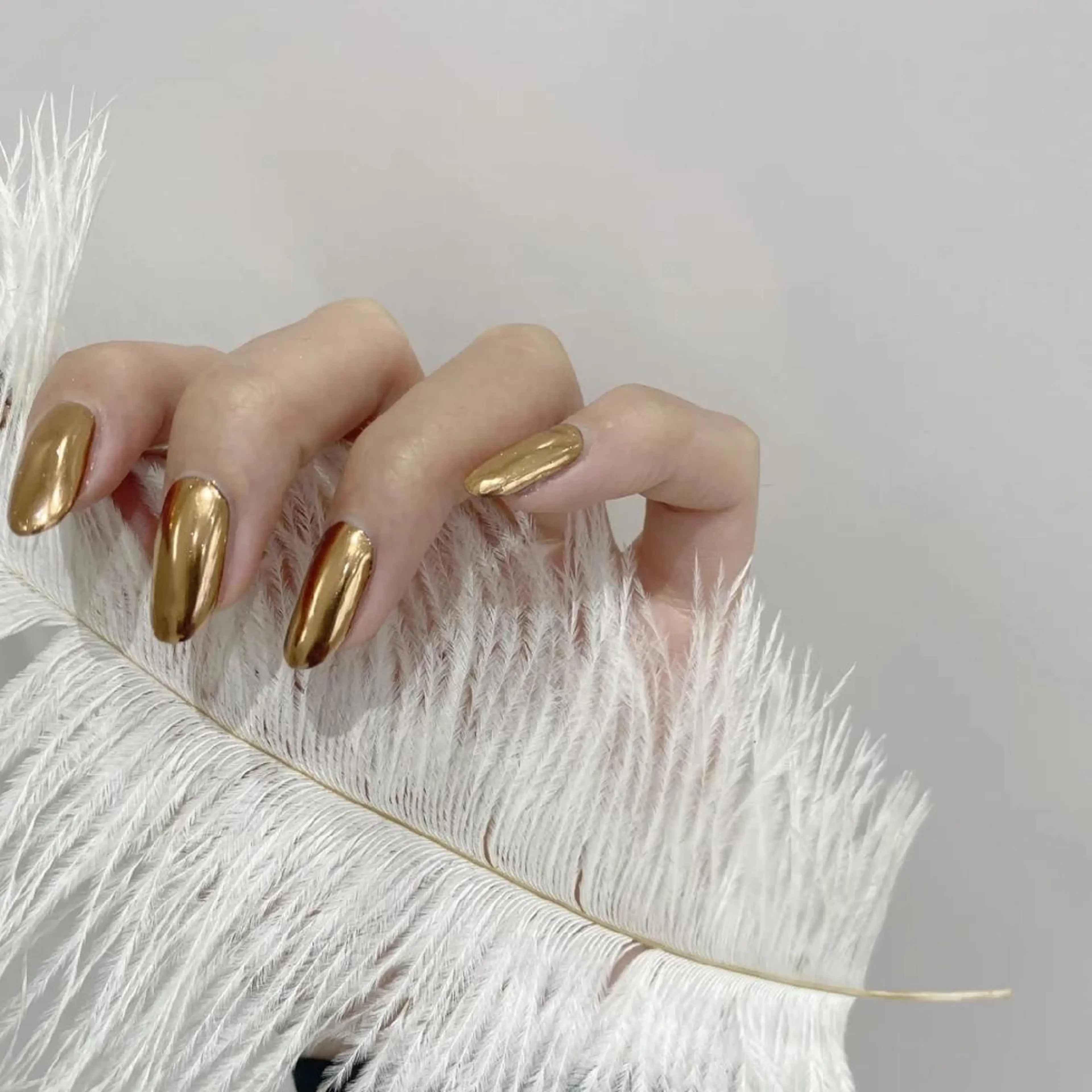 セミロング ネイル ミラーネイル ハンドネイル ネイリストゆか💅 長さだし、深爪矯正のネイルデザイン